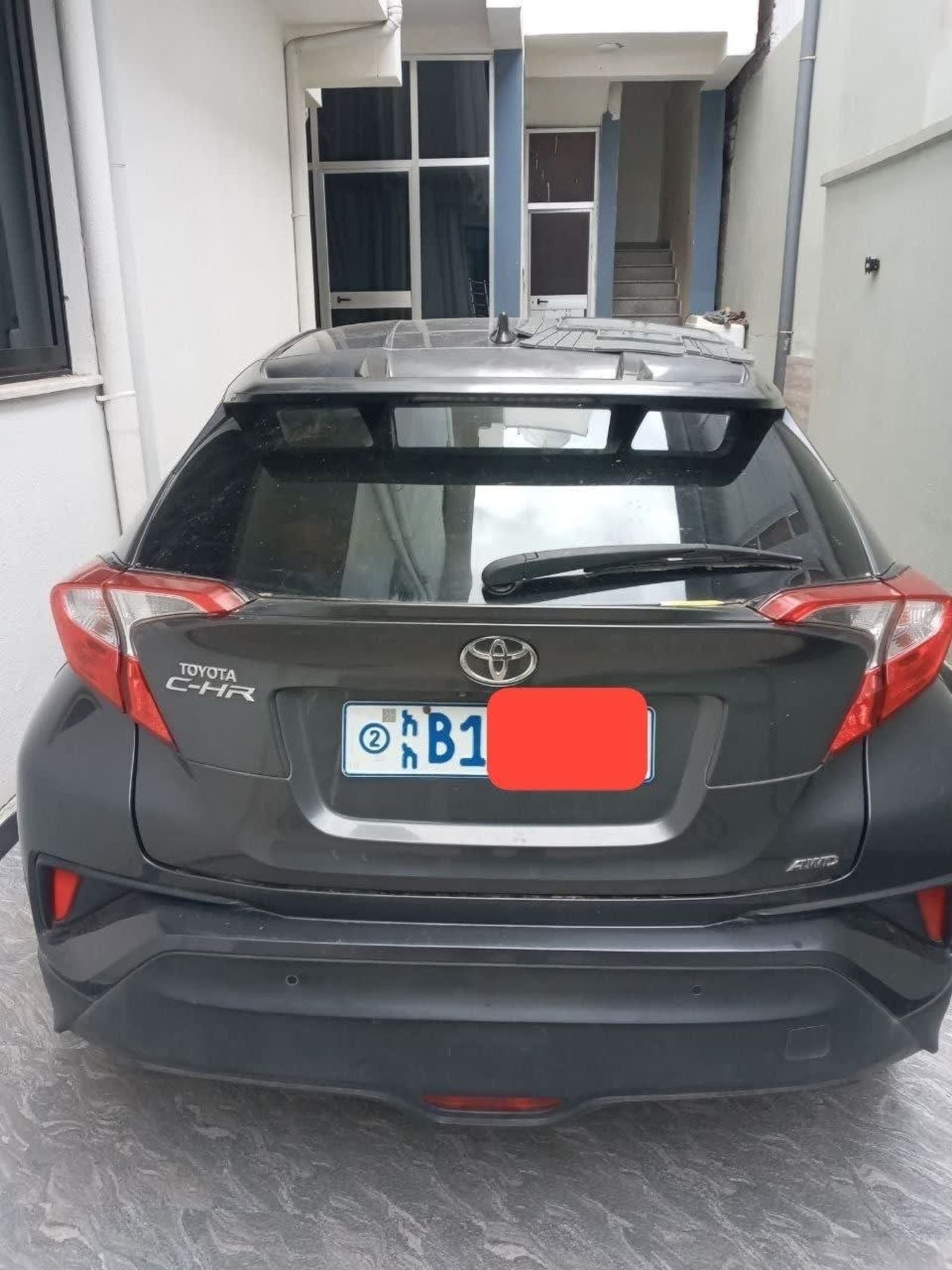 2017 Toyota CHR — photo 2