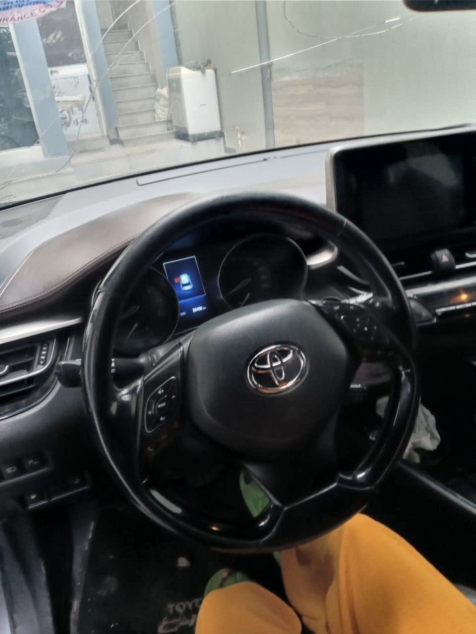 2017 Toyota CHR — photo 3