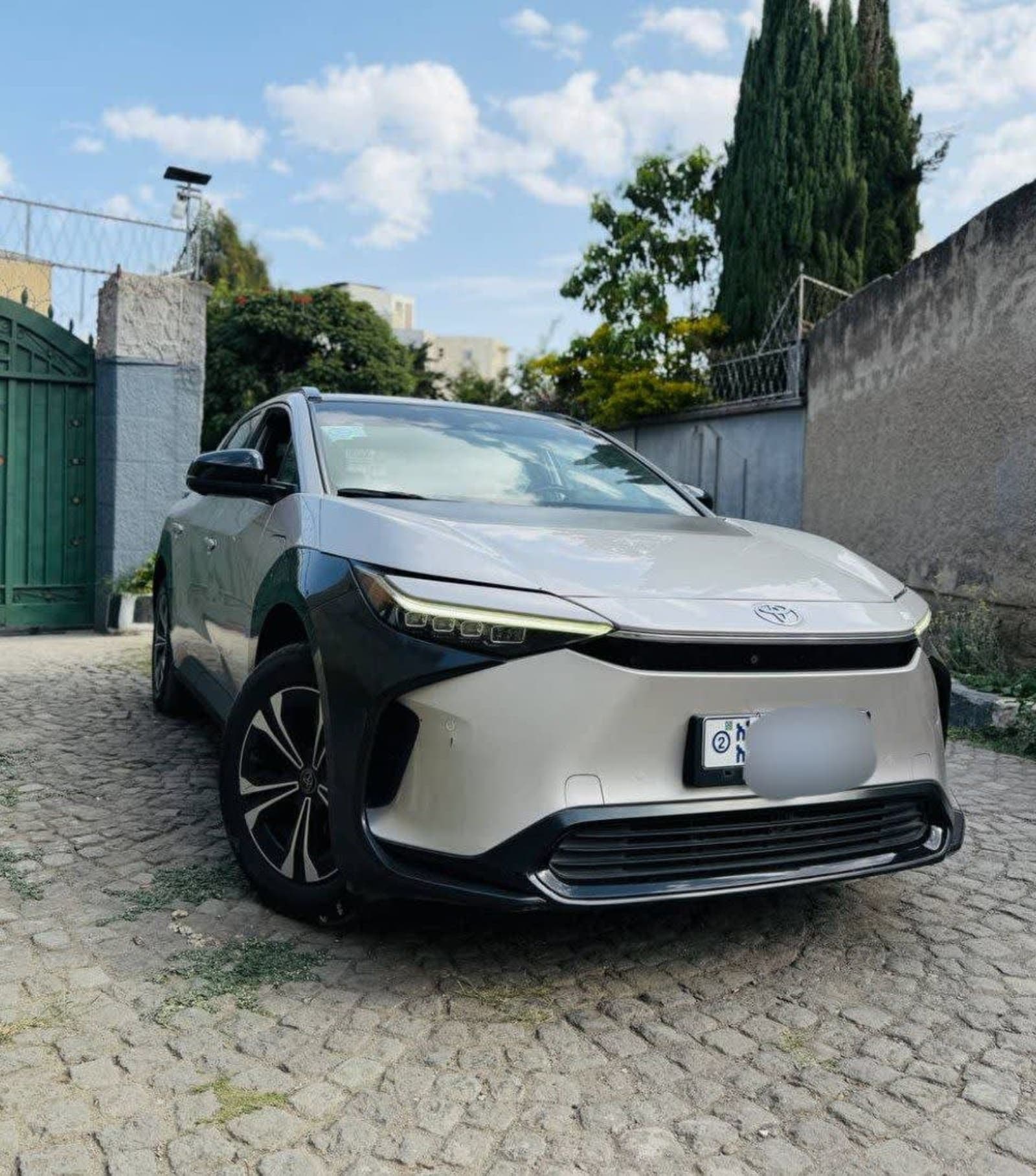 2023 Toyota BZ4X EV