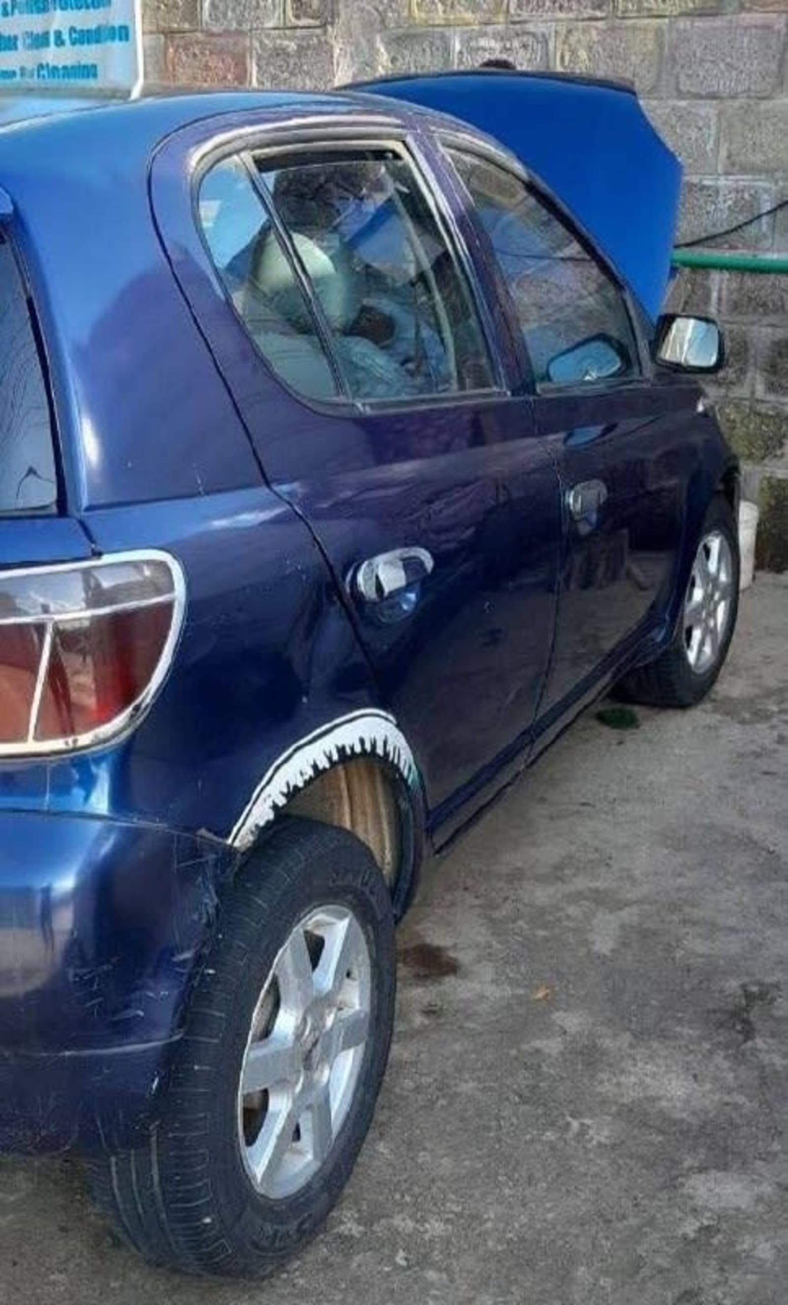 2001 Toyota Vitz Yaris — photo 7