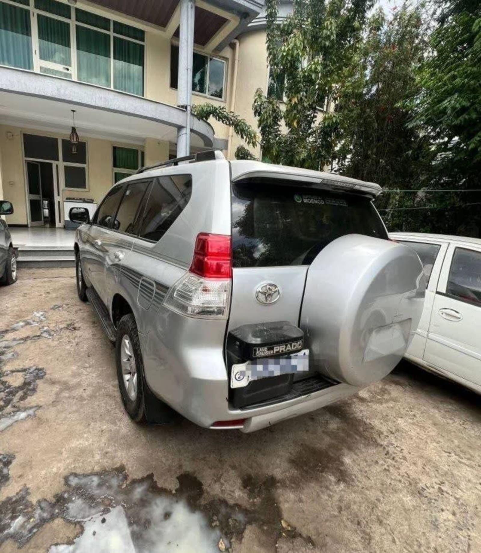 2014 Toyota Landcruiser Prado — photo 4