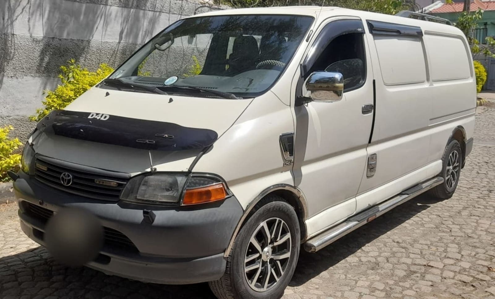 2006 Toyota Dolfin