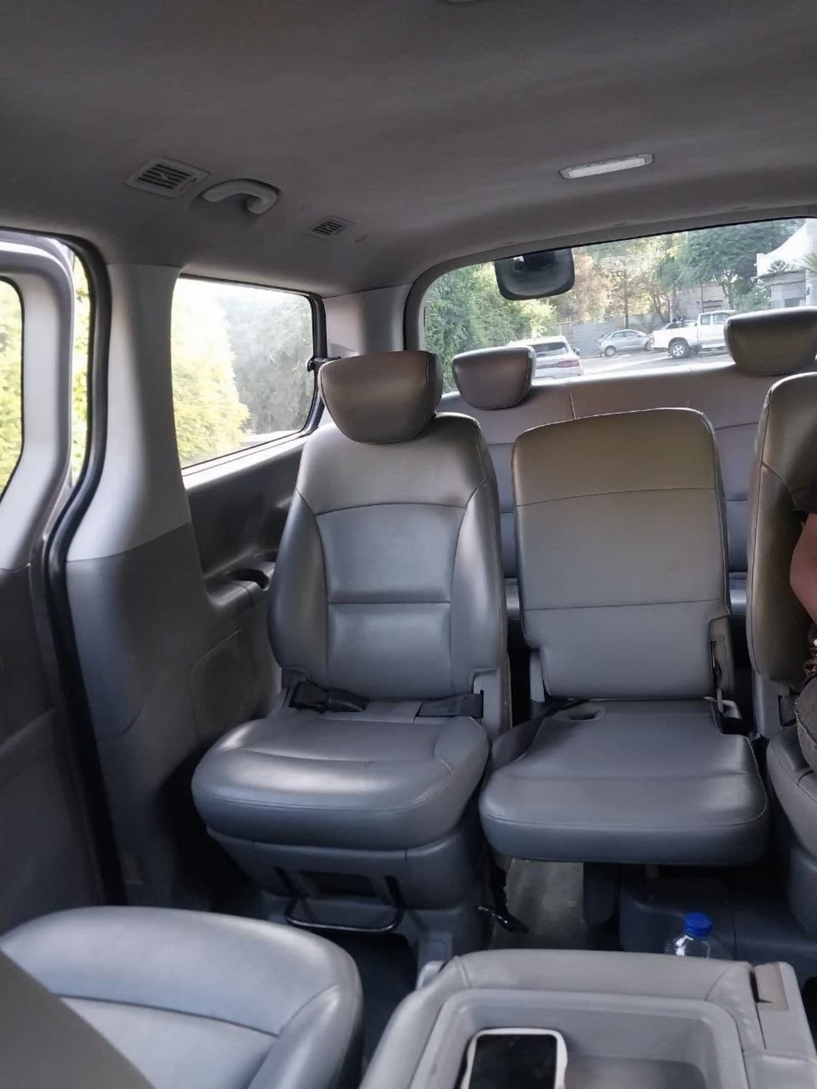 2014 Hyundai Starex — photo 2