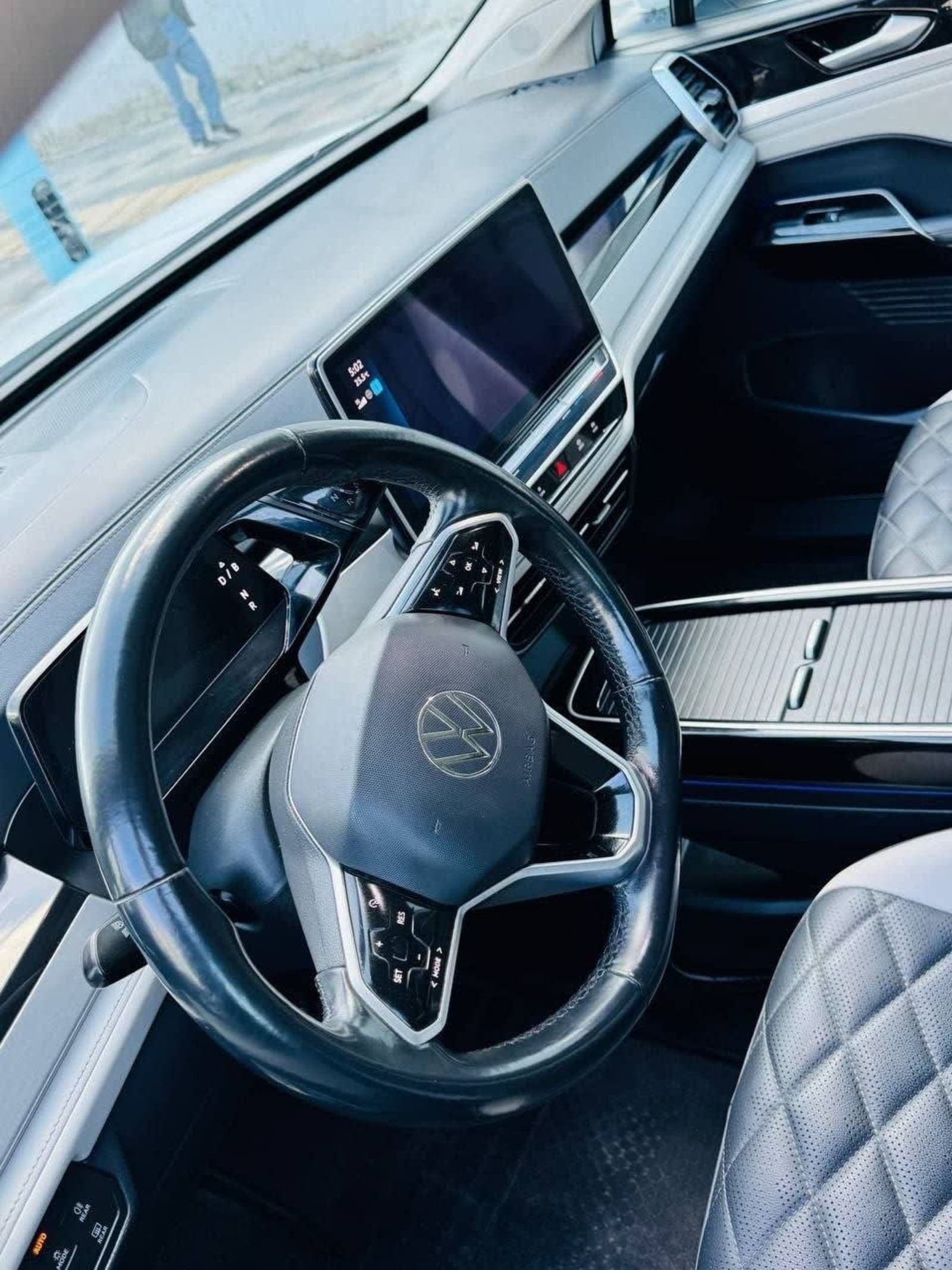 2023 Volkswagen ID.6 Crozz Pro — photo 2