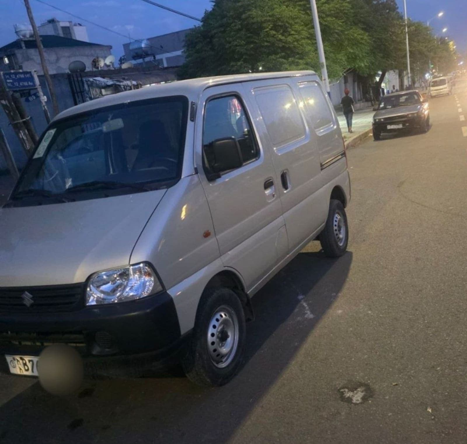 2023 Suzuki EECO — photo 3