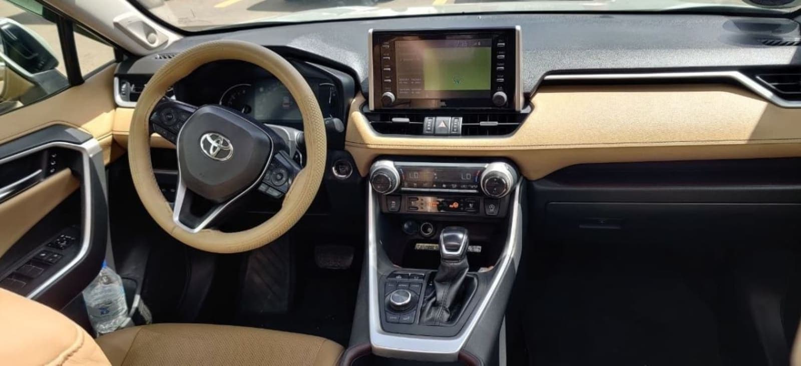 2020 Toyota RAV4 — photo 3