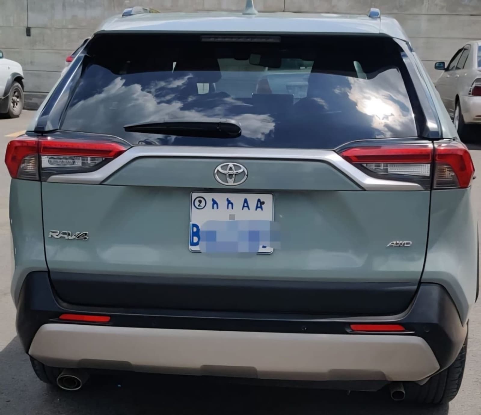 2020 Toyota RAV4 — photo 6