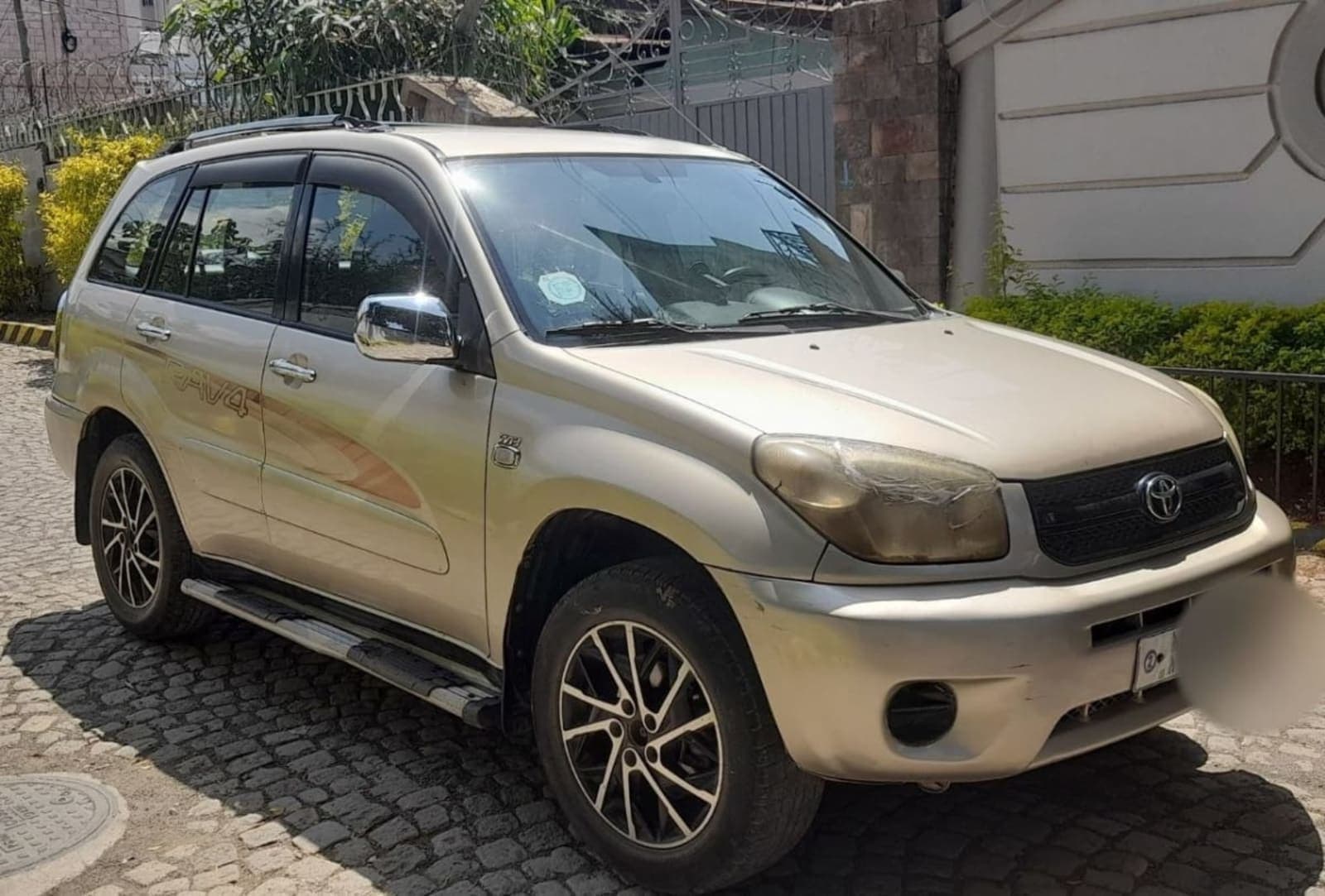 2005 Toyota RAV4 — photo 6