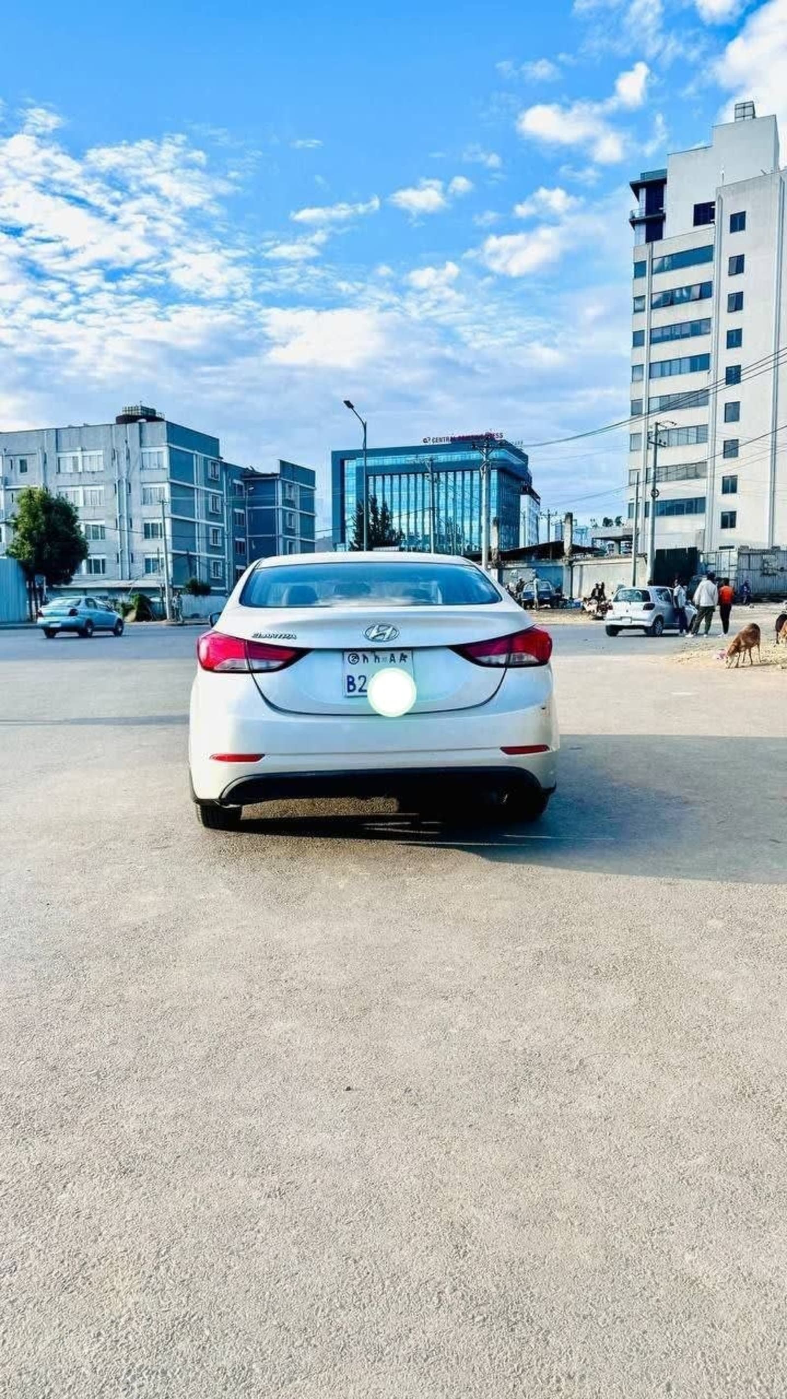 2015 Hyundai Elantra — photo 2