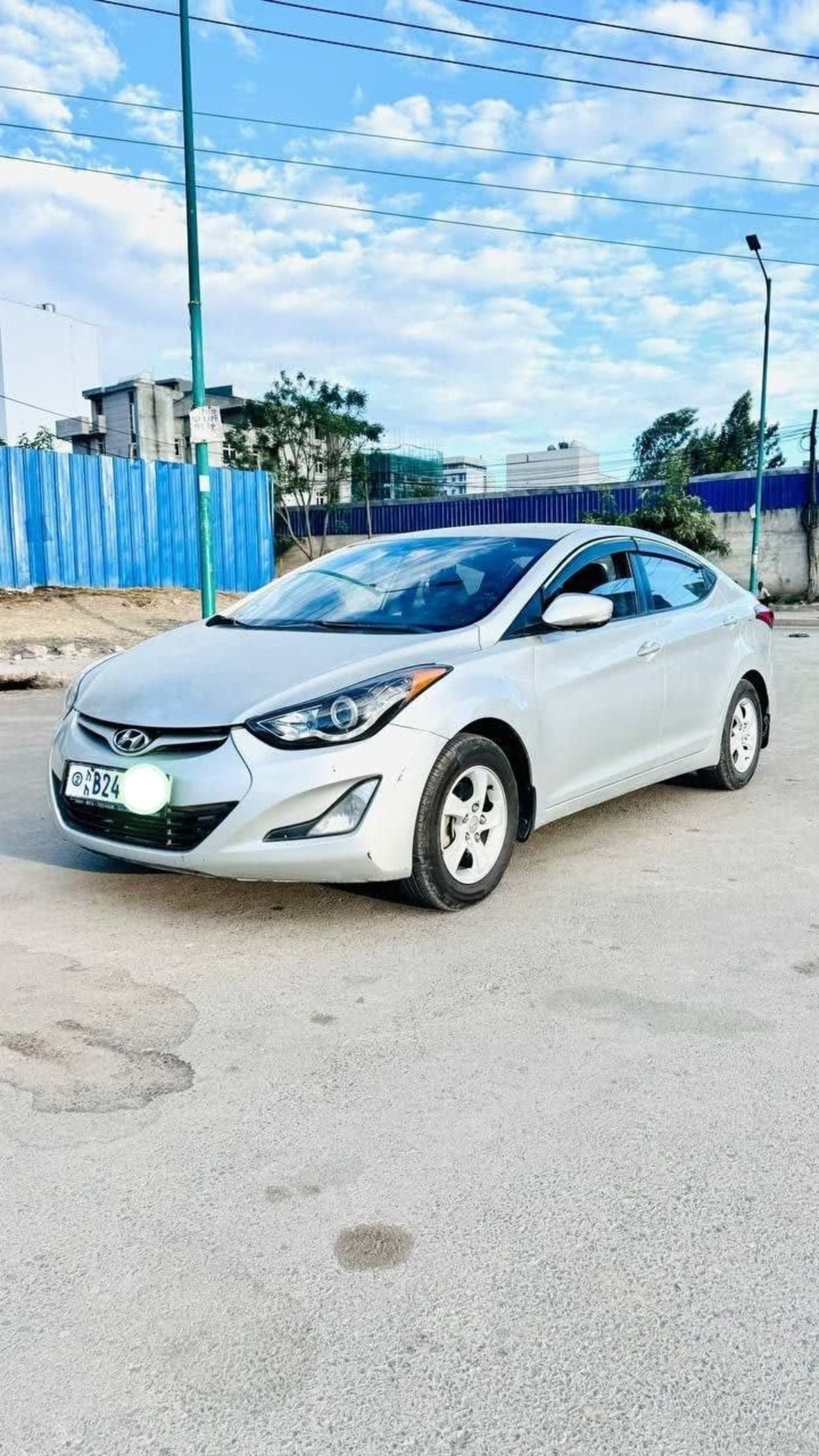 2015 Hyundai Elantra — photo 5