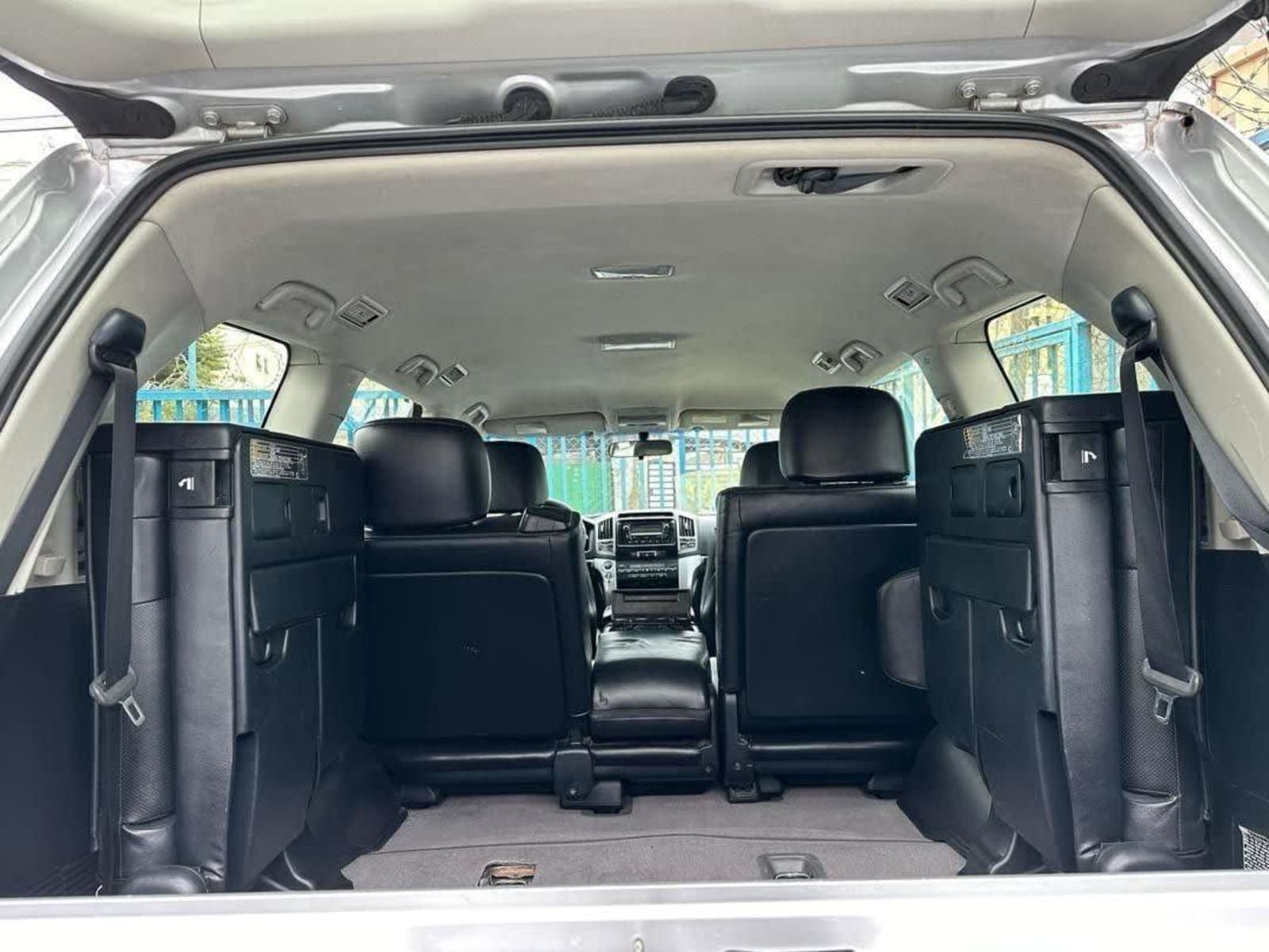2012 Toyota Land Cruiser V8 VX — photo 4