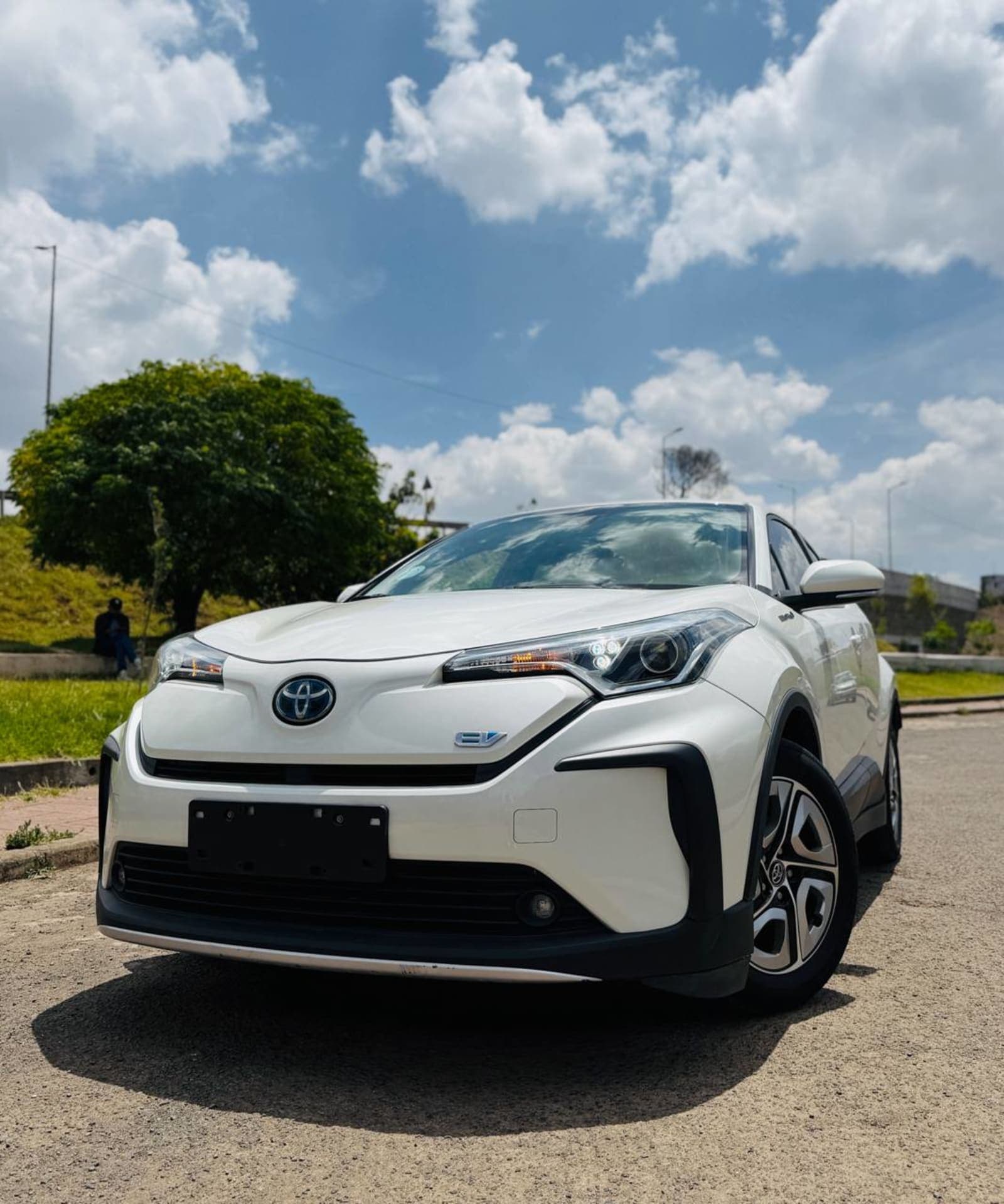 2022 TOYOTA CHR EV — photo 5