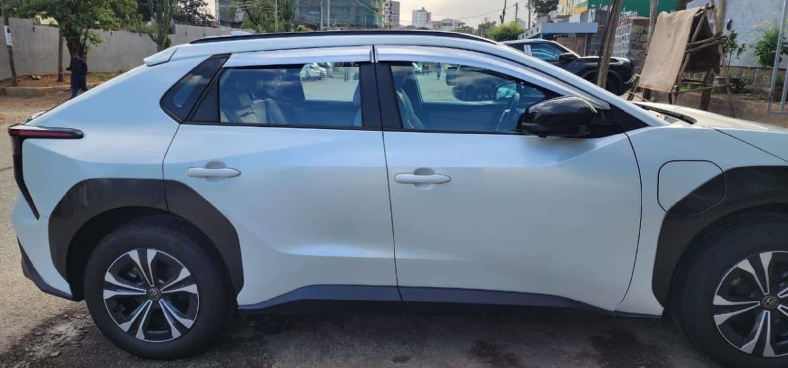 2023 Toyota BZ4X EV — photo 6