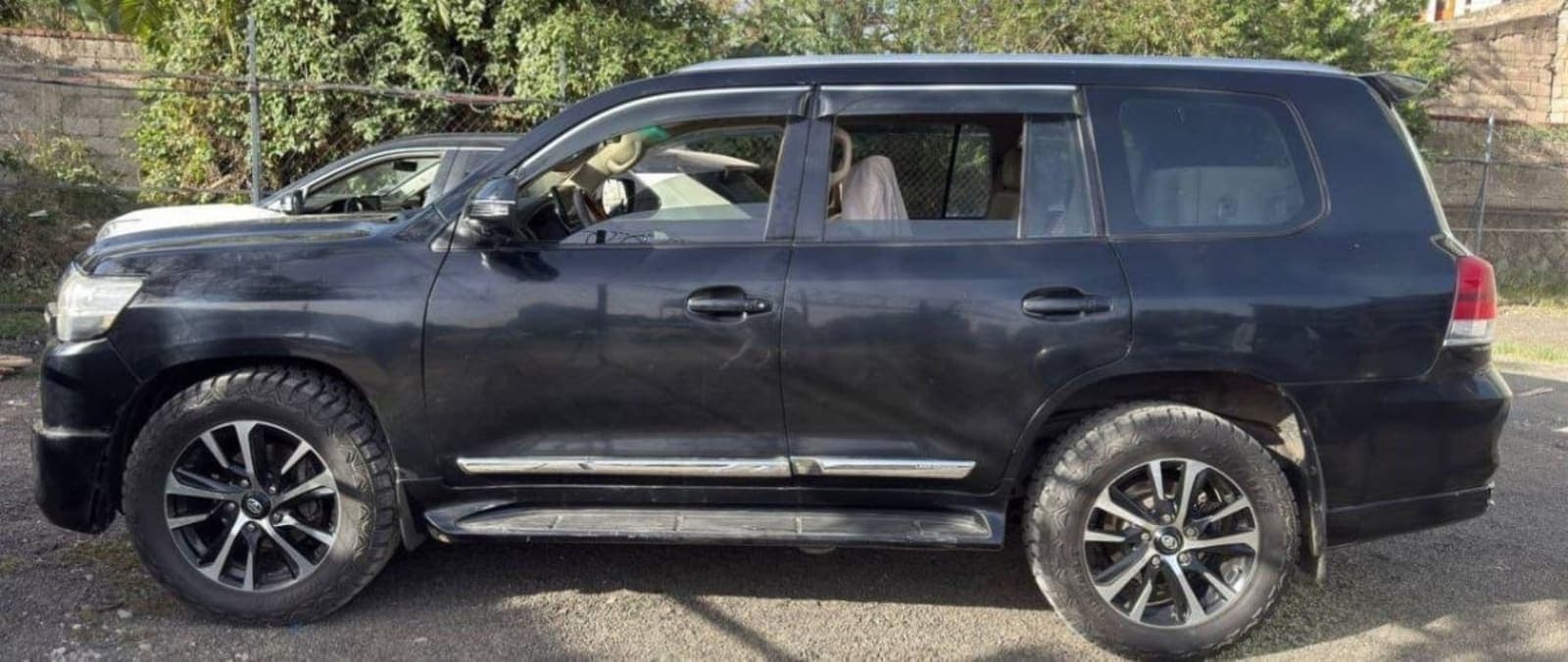 2012 Toyota Landcruiser VX.R — photo 4