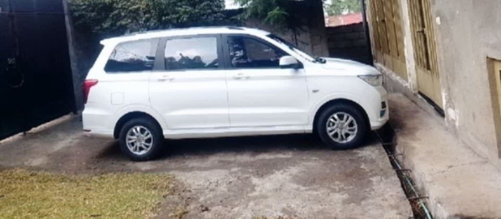 2023 Wuling Hongguang S — photo 4