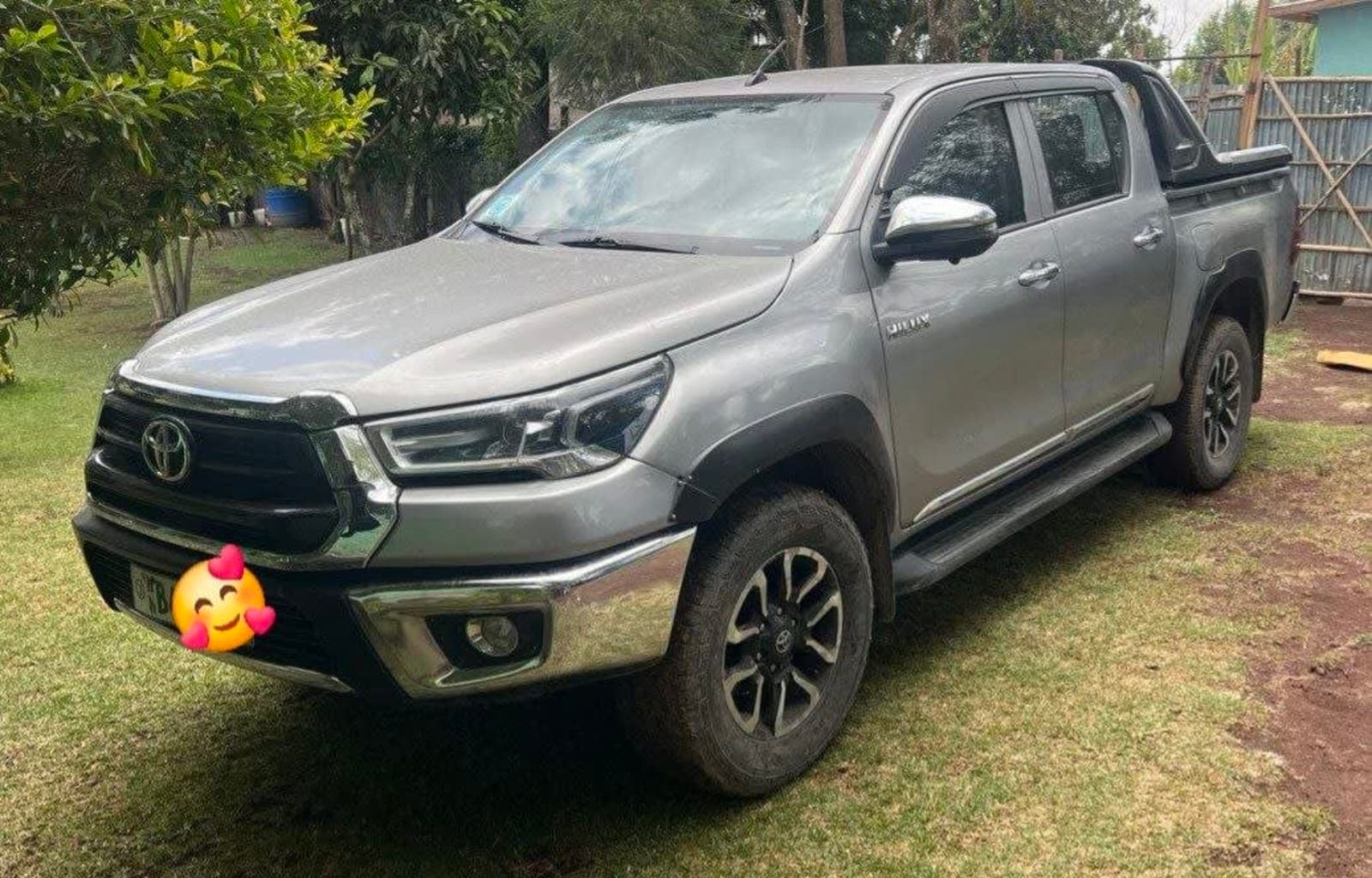 2021 Toyota Hilux Invincible — photo 4