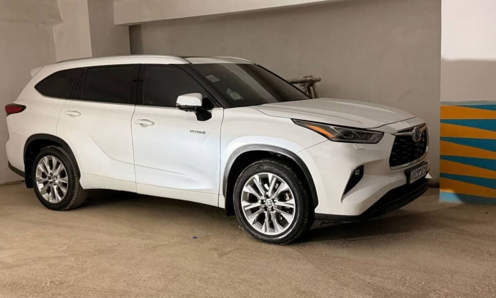 2024 Toyota Highlander Hybrid — photo 4
