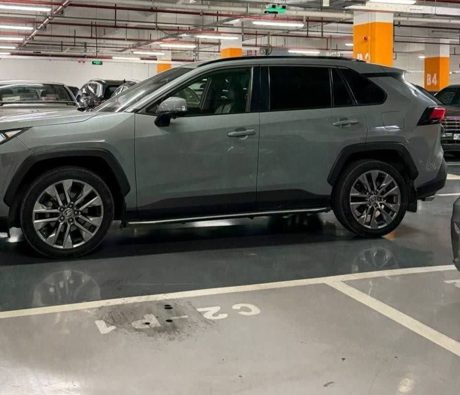 2020 Toyota Rav4 — photo 4
