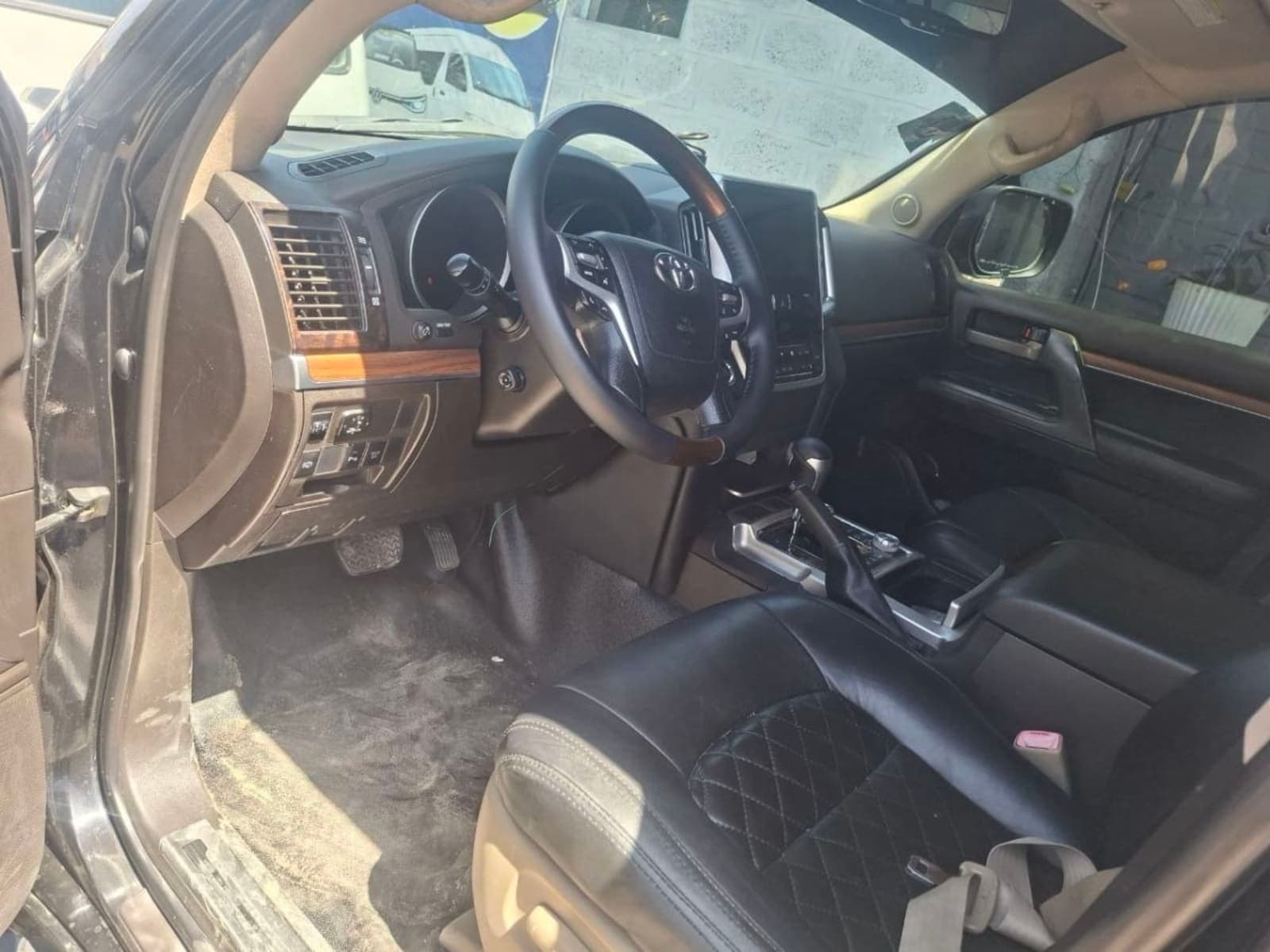 2014 Toyota LandCruiser V8