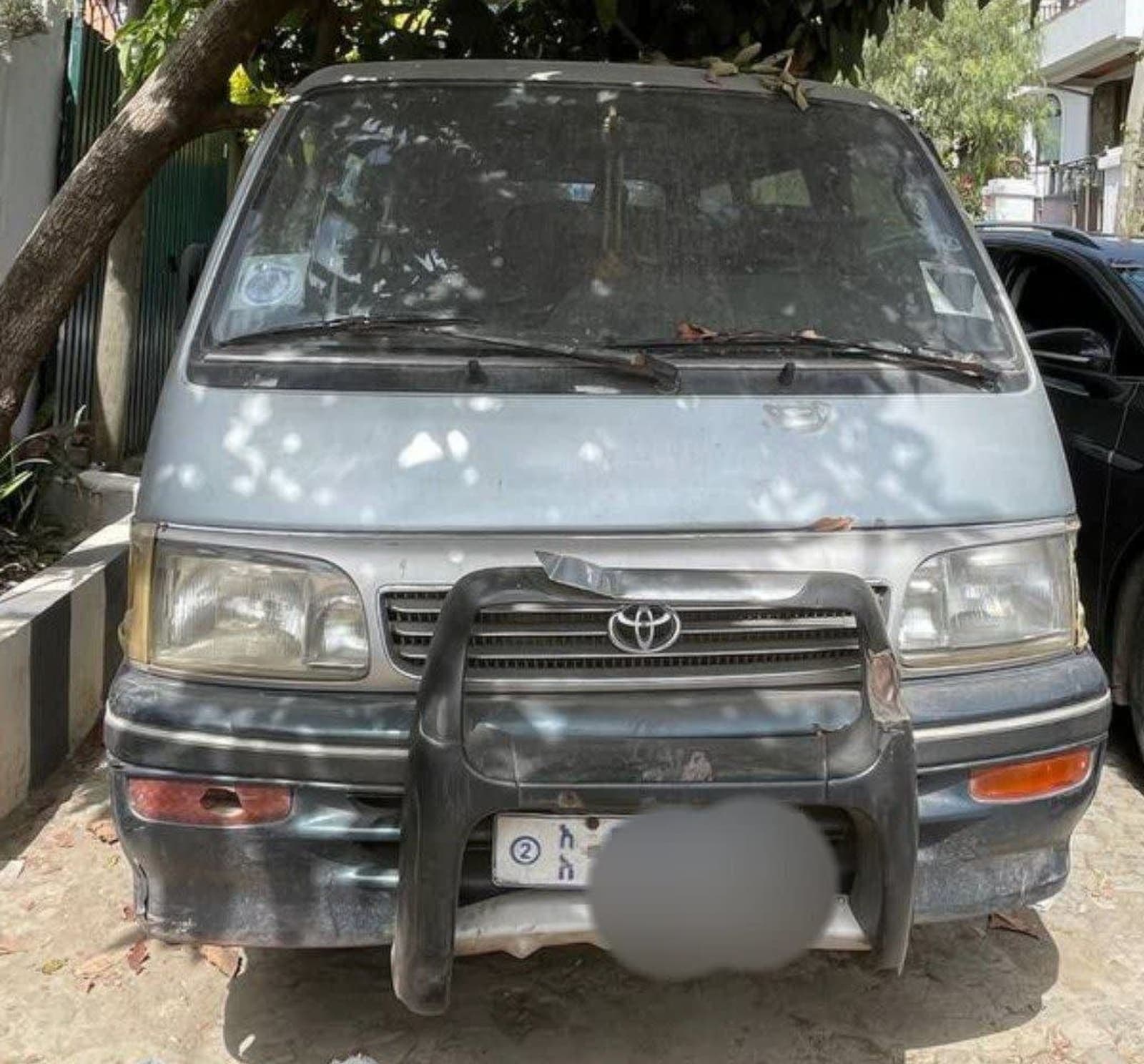 1995 TOYOTA HIACE/REGIUS ACE — photo 2