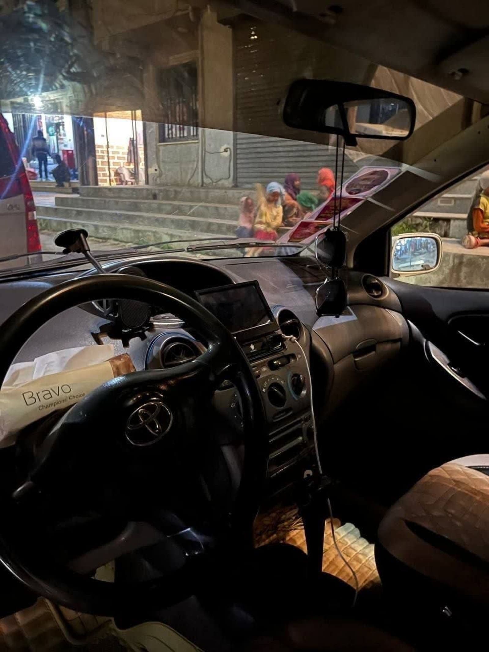 2002 TOYOTA vitz