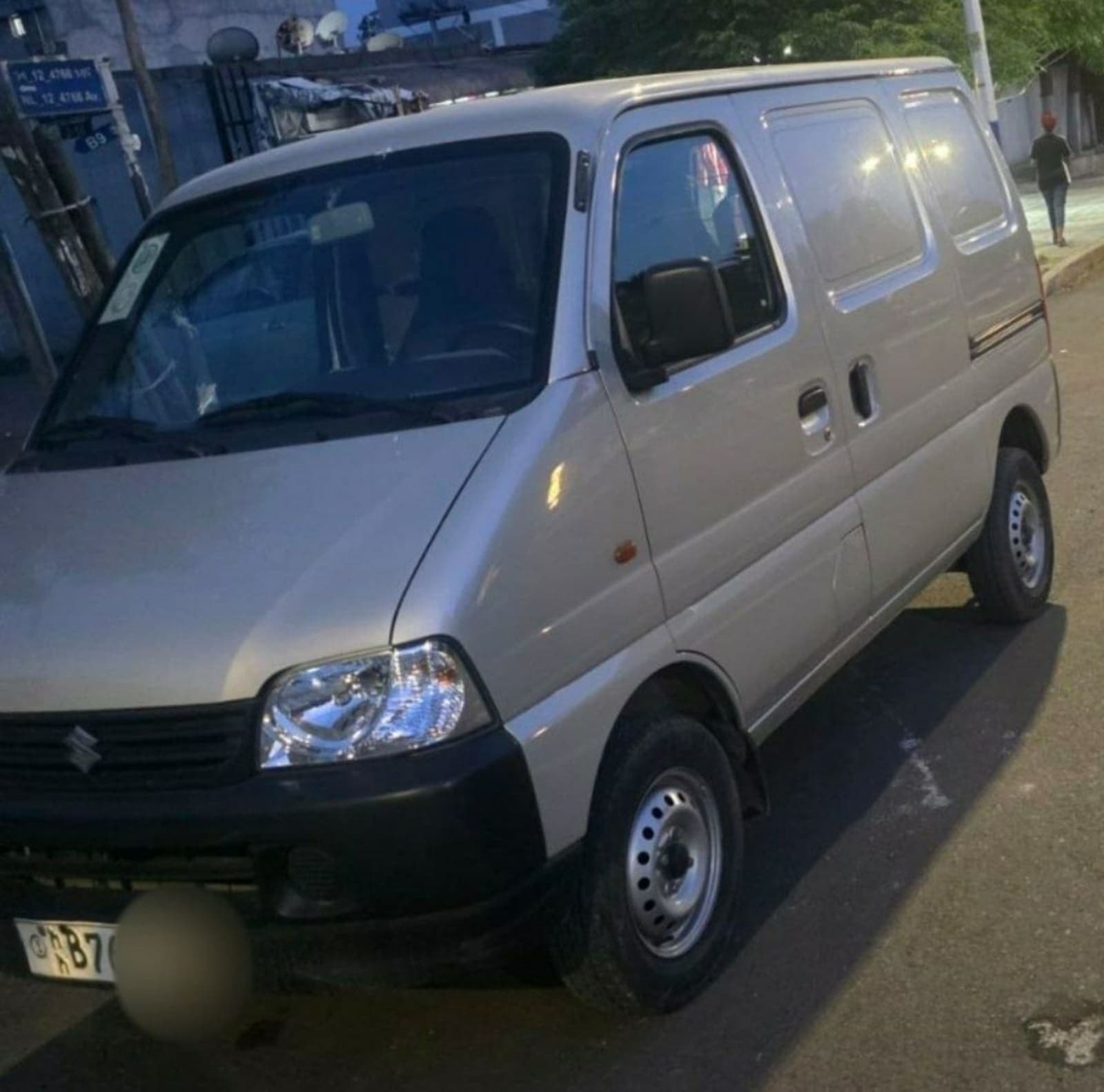 2023 Suzuki EECO — photo 2