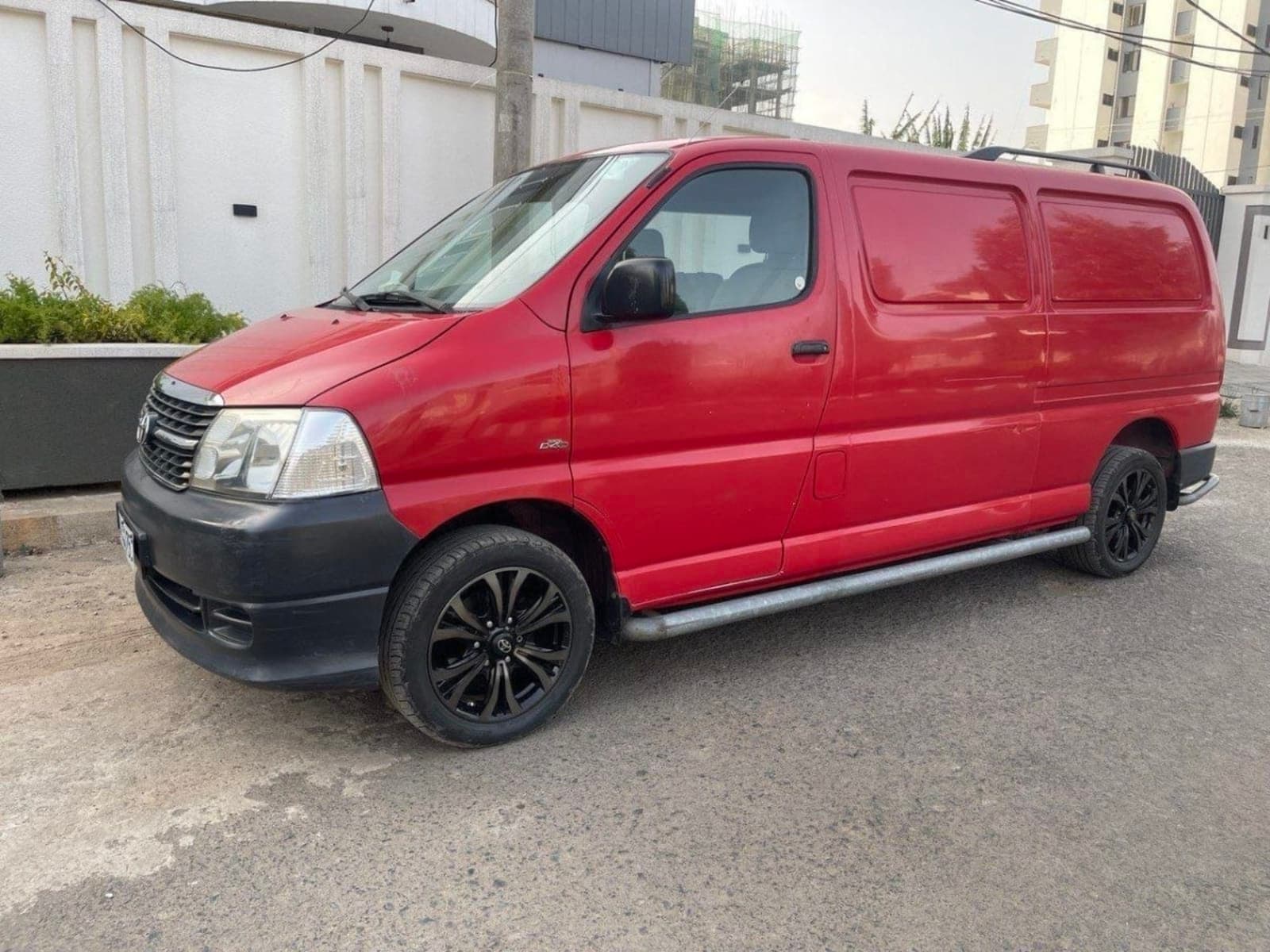 2011 Toyota Hiace Dolphin — photo 5