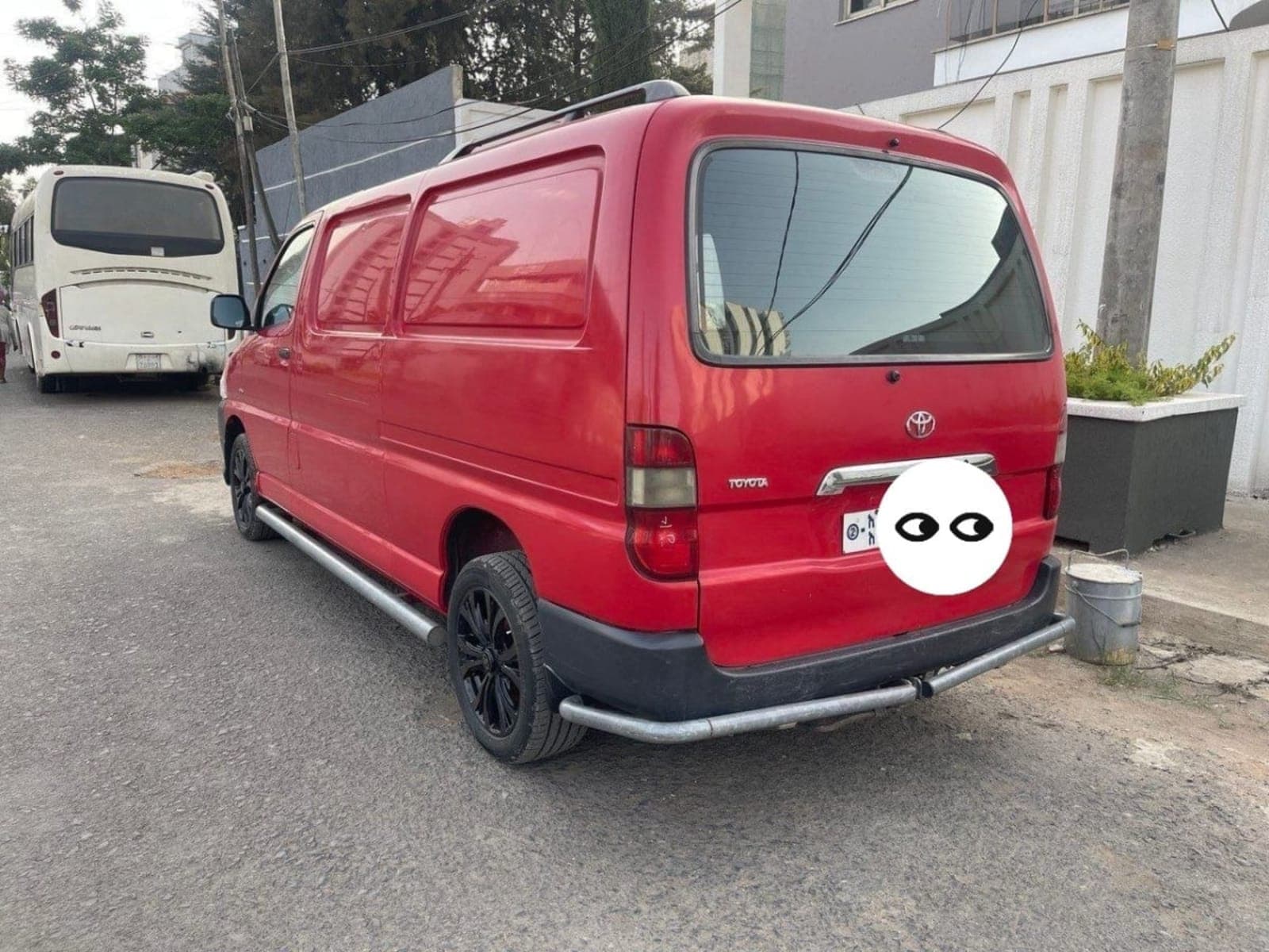 2011 Toyota Hiace Dolphin — photo 6