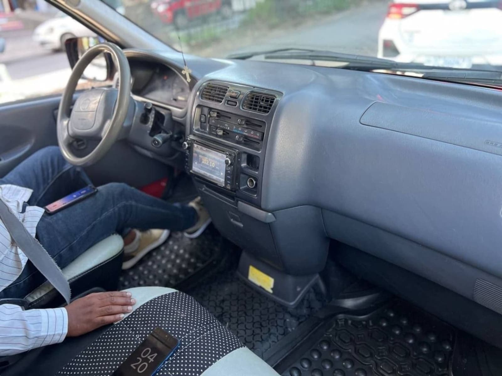 2003 Toyota Dolphin D4D — photo 4