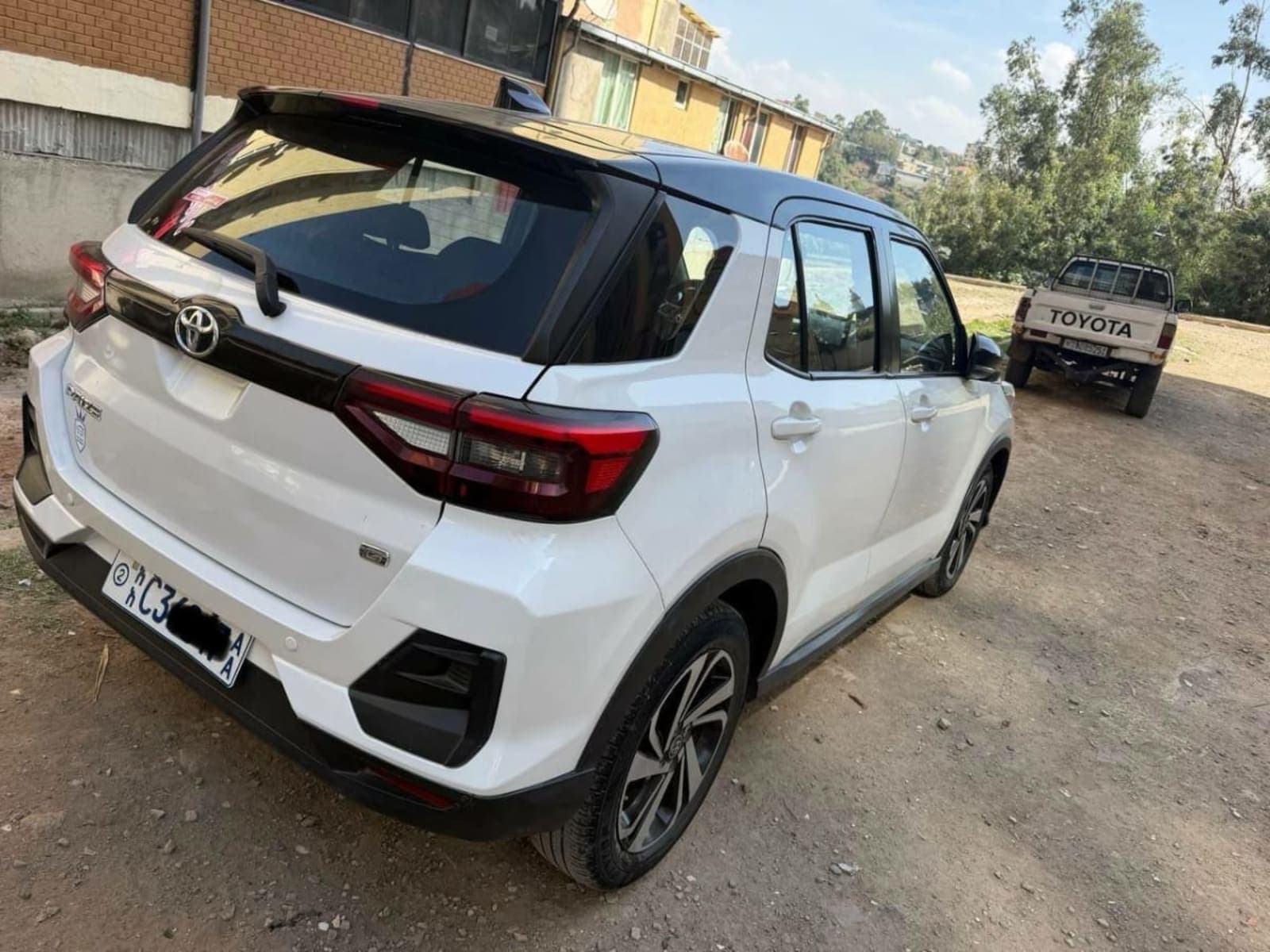 2023 Toyota Raize — photo 3