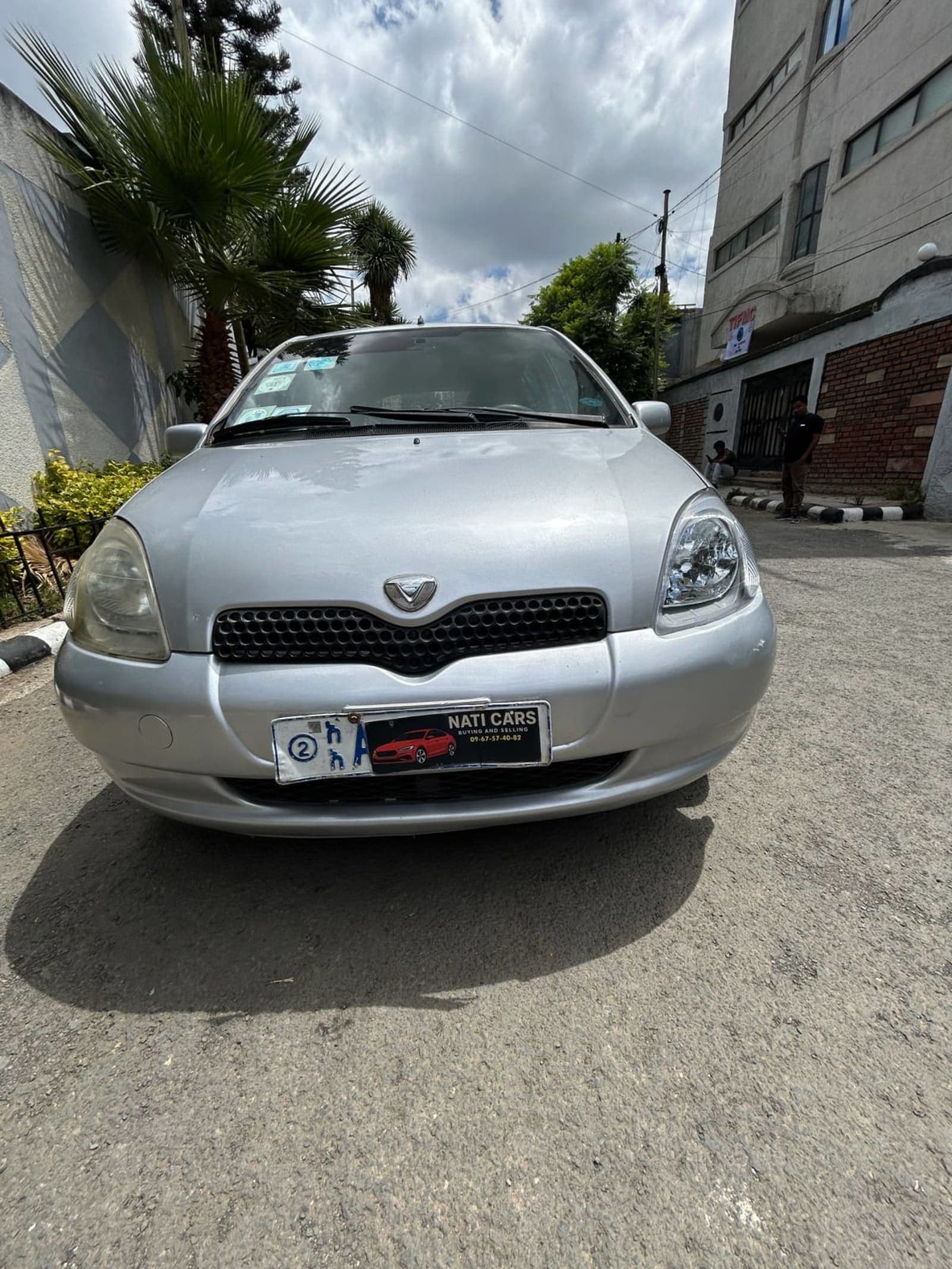 2001 Toyota Vitz — photo 4