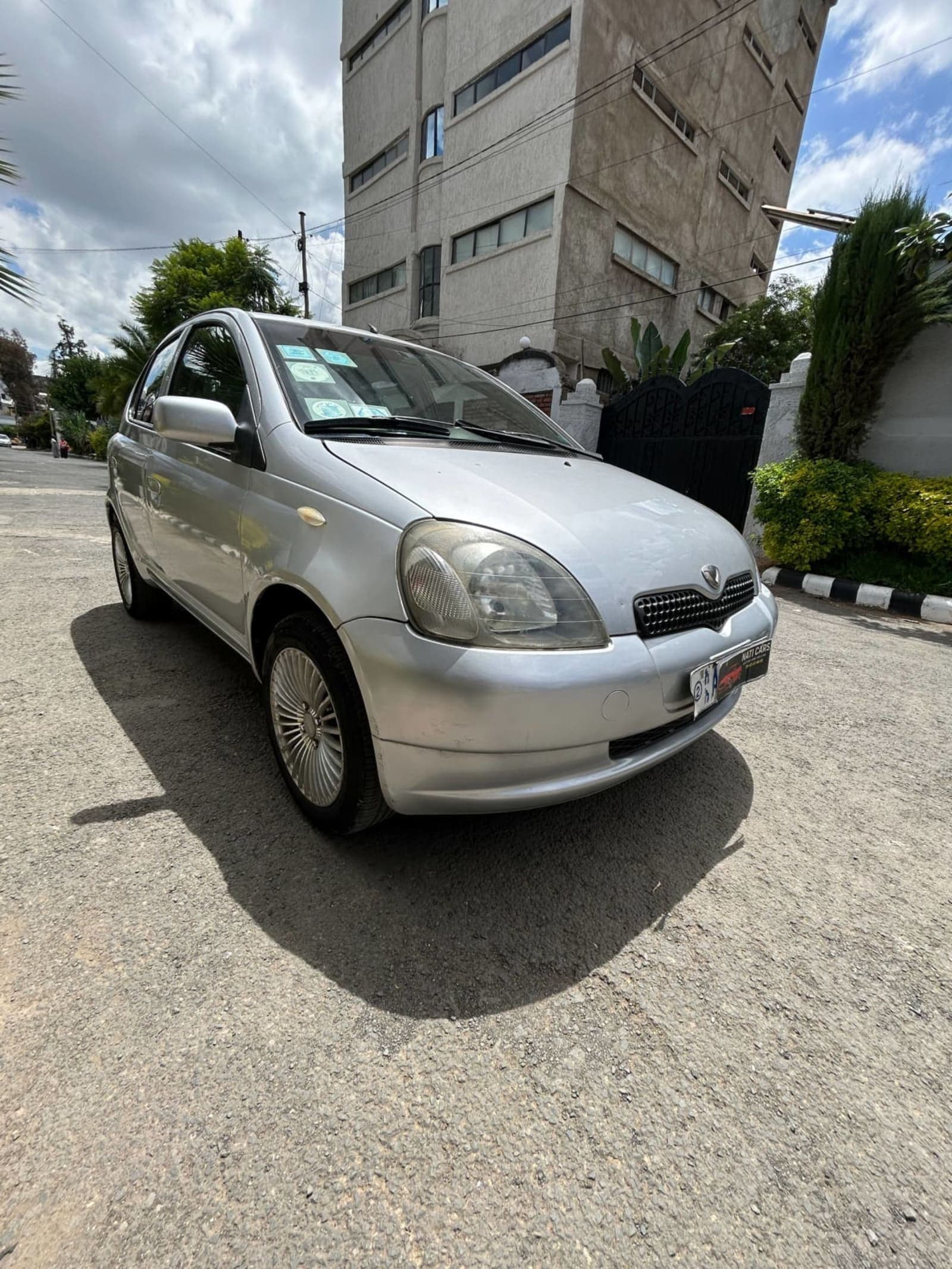 2001 Toyota Vitz — photo 5