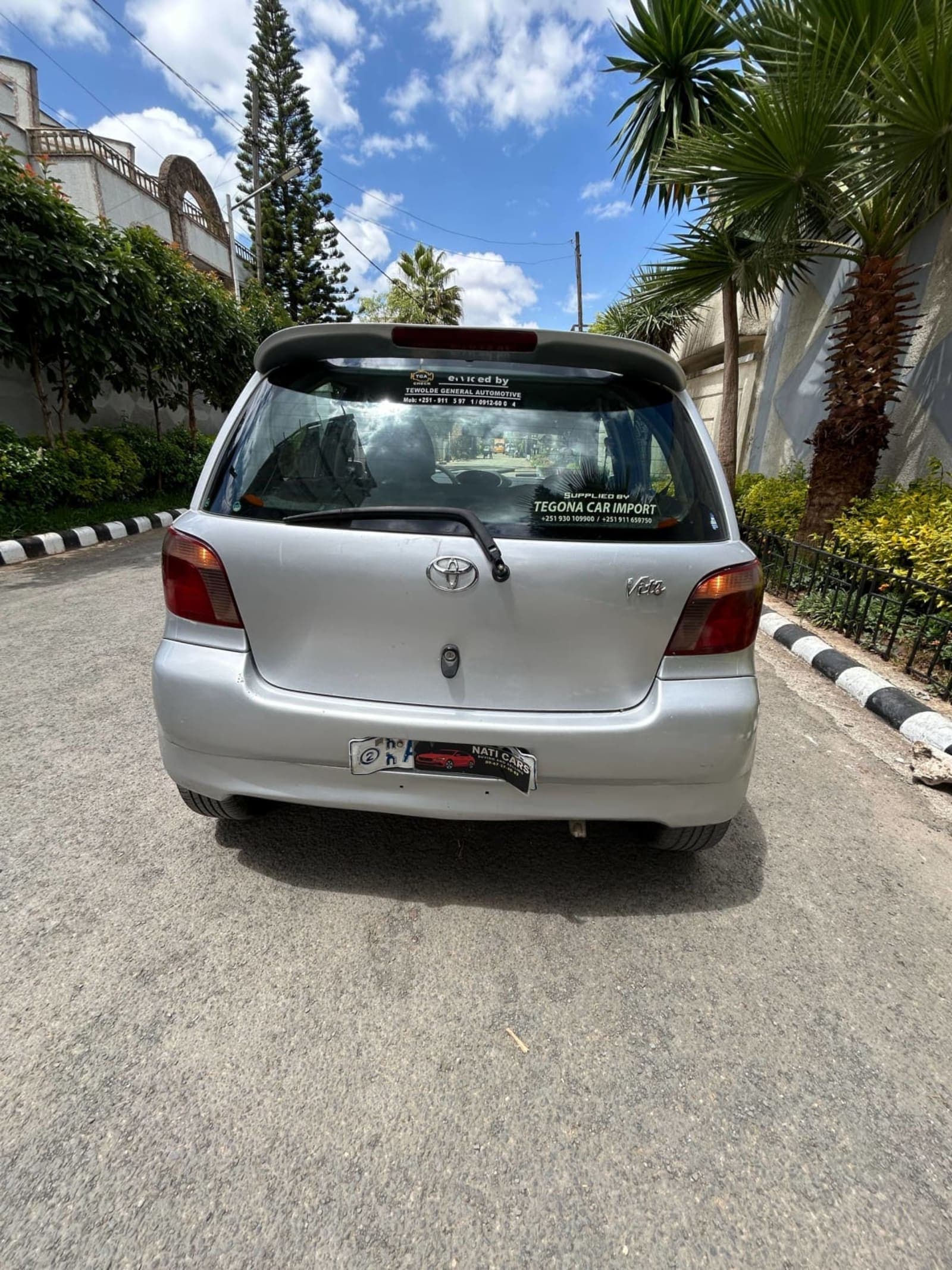 2001 Toyota Vitz — photo 6