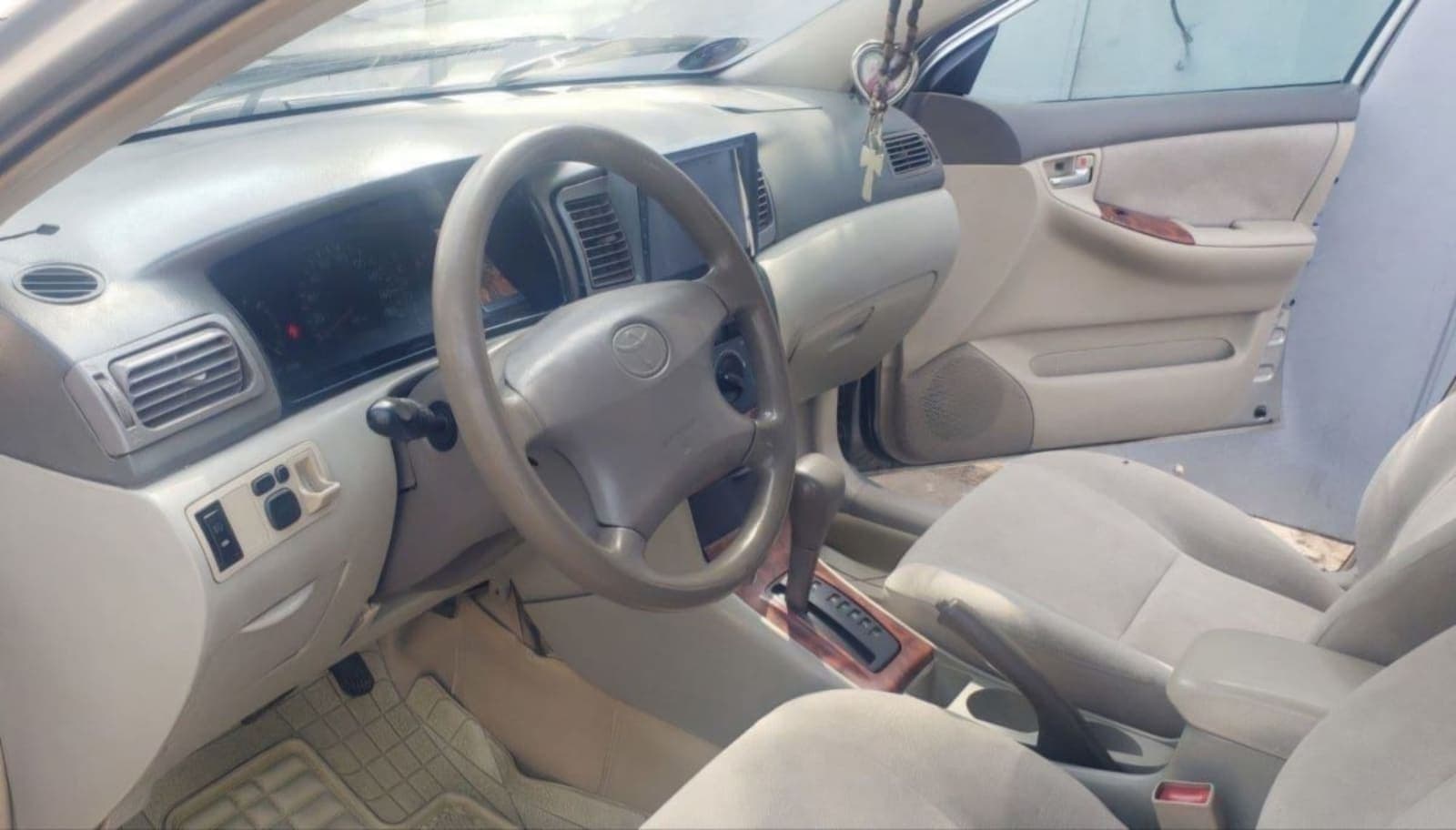 2003 Toyota Corolla — photo 3