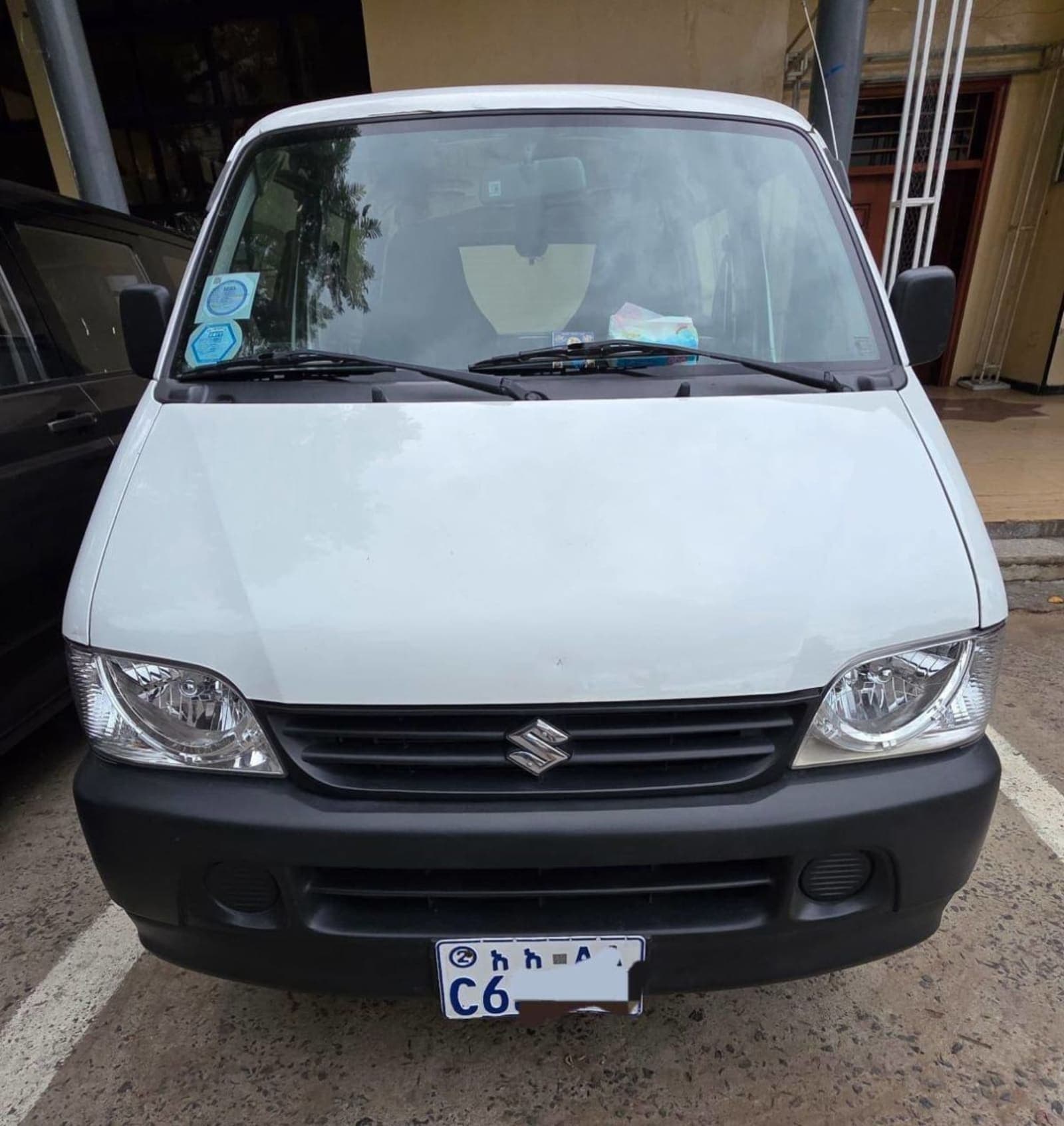 2024 Suzuki EECO — photo 2