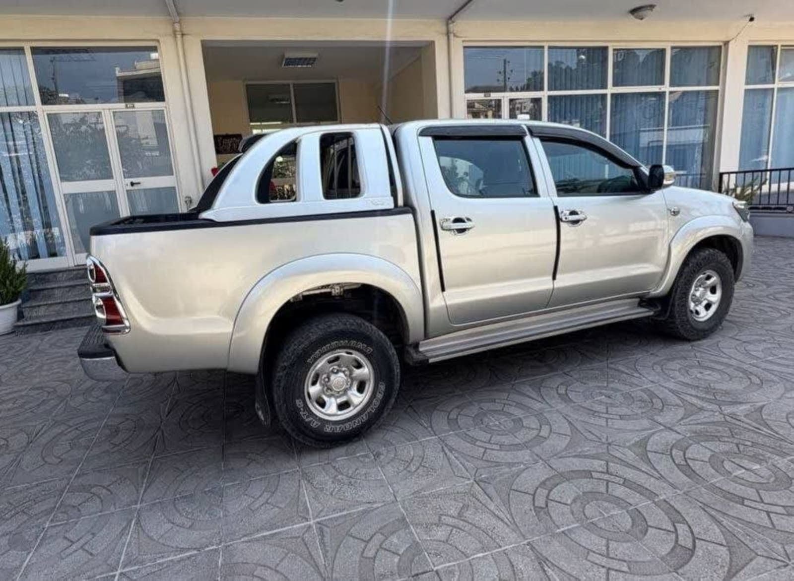 2012 Toyota Hilux Vigo — photo 2