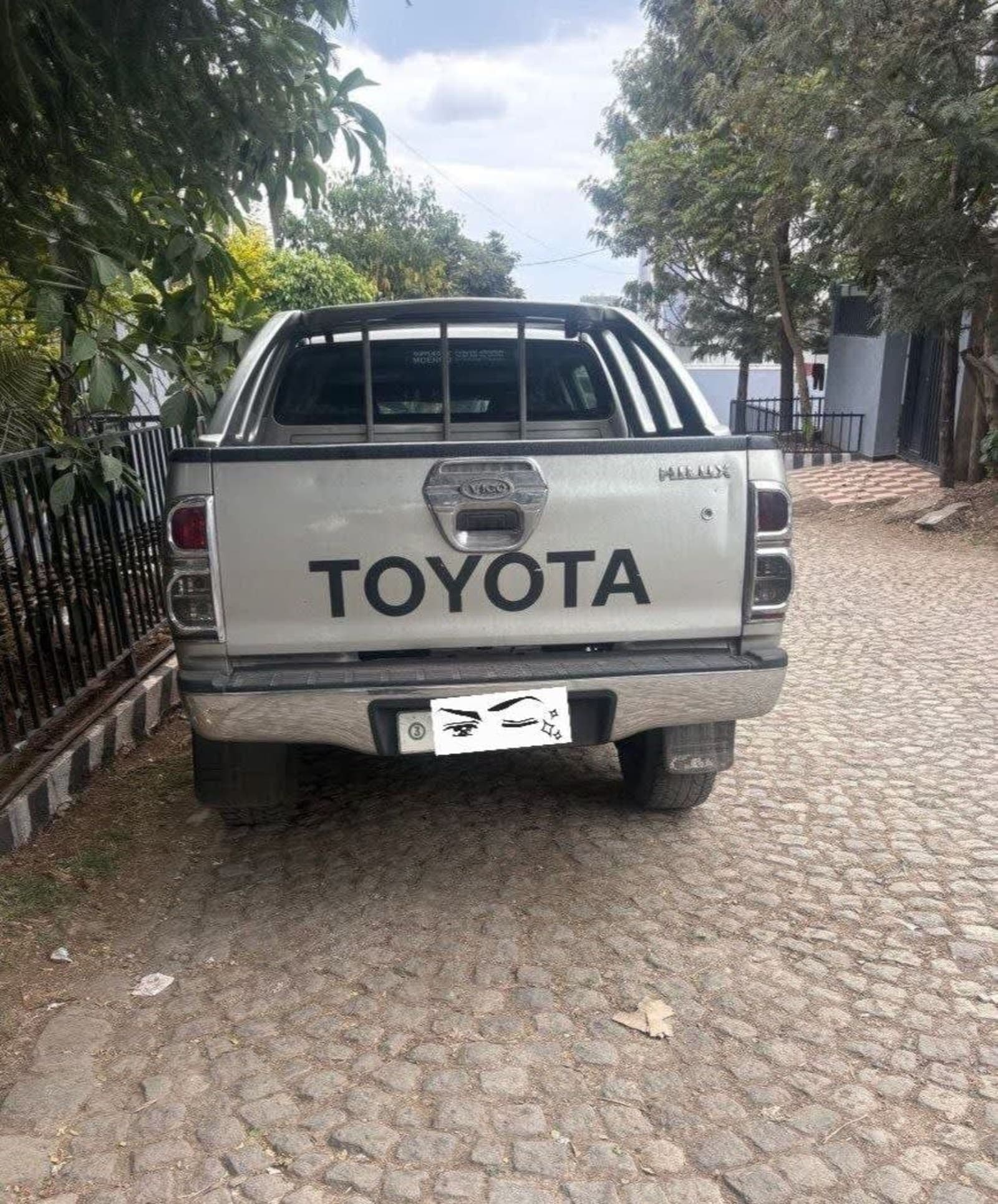2012 Toyota Hilux Vigo — photo 3