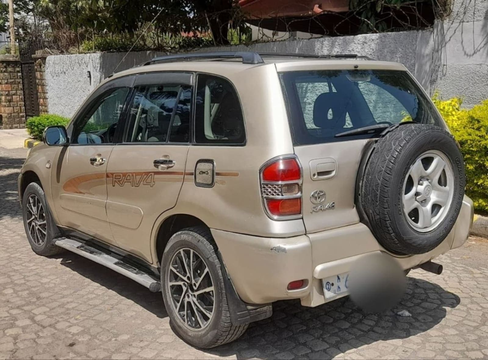 2005 Toyota RAV4 — photo 6