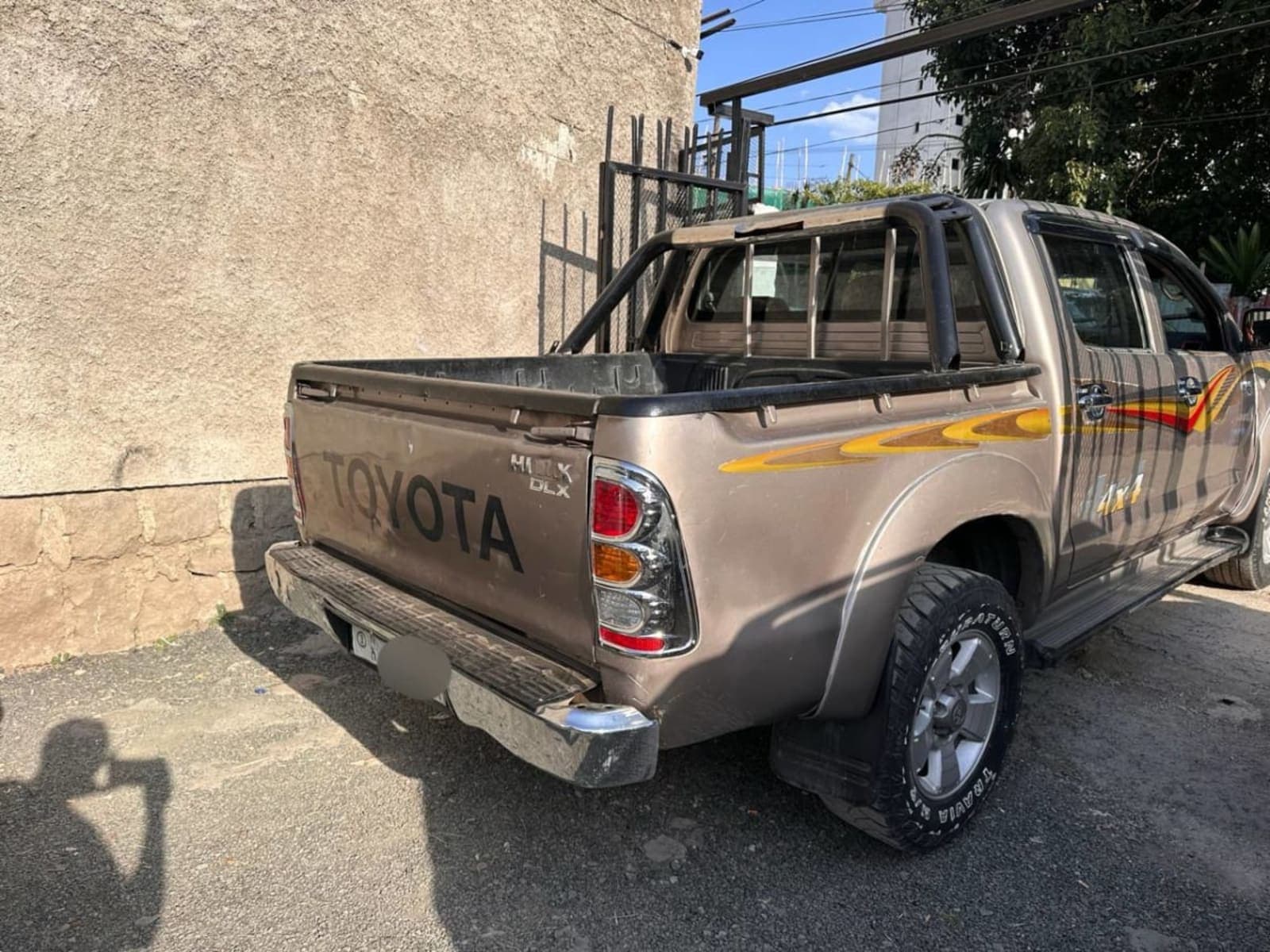 2010 Toyota Hilux — photo 4