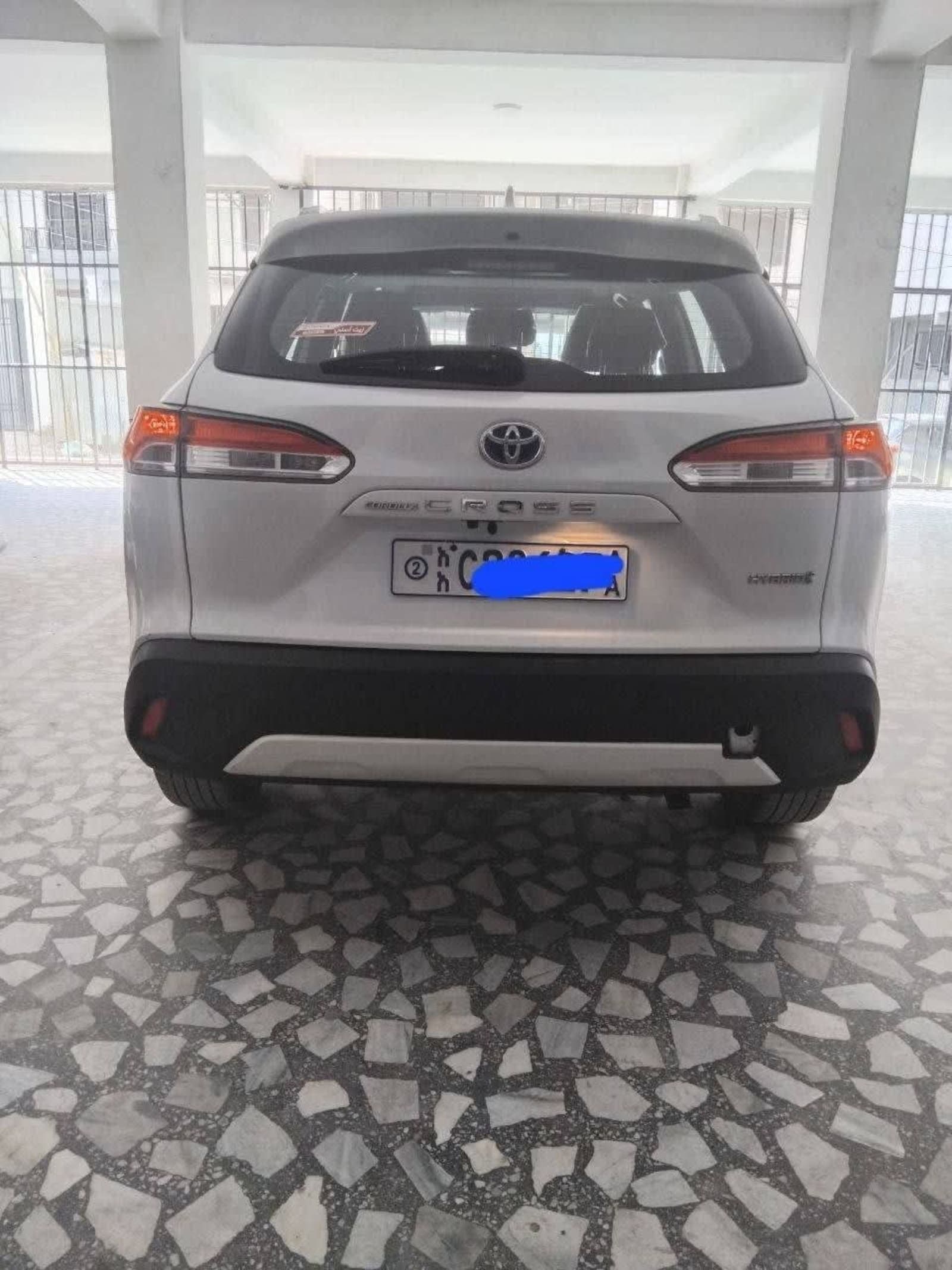 2023 Toyota Corolla Cross Hybrid — photo 1
