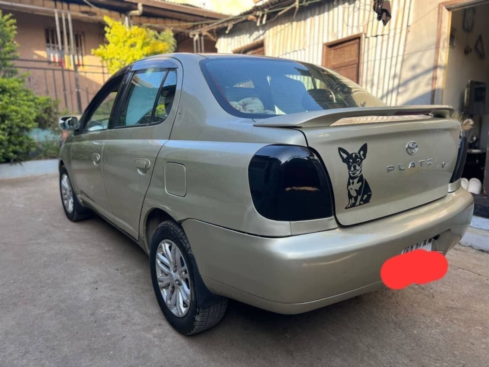 2001 Toyota Platz — photo 2