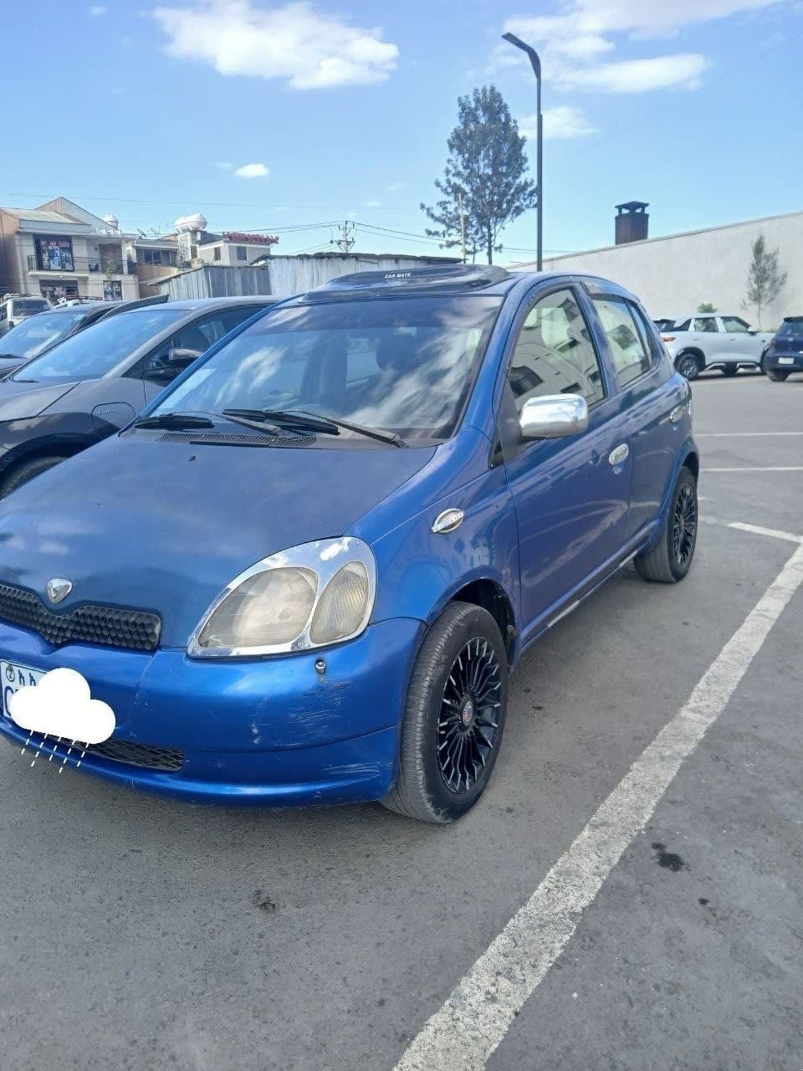 2001 Toyota Vitz — photo 4