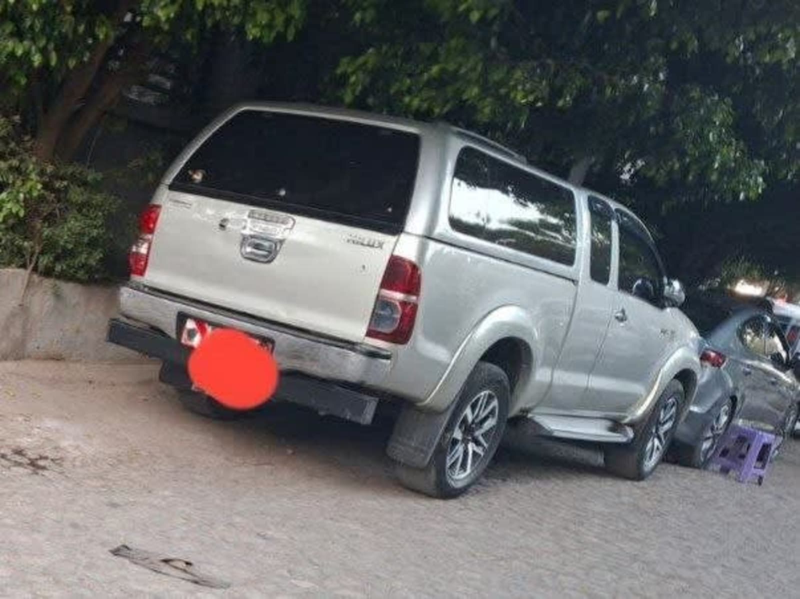 2014 Toyota Hilux King Cab โ photo 2