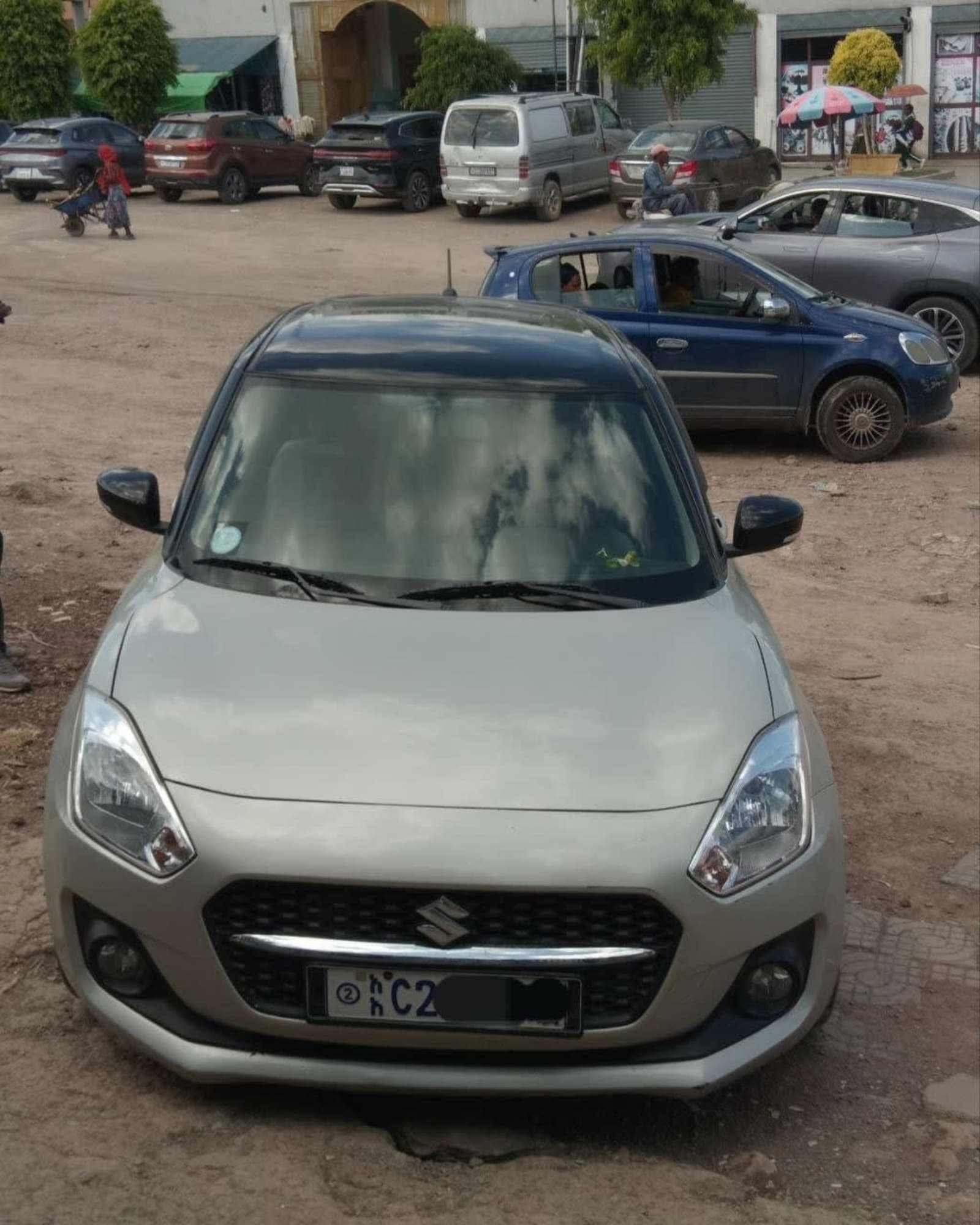 2022 Suzuki Swift — photo 2