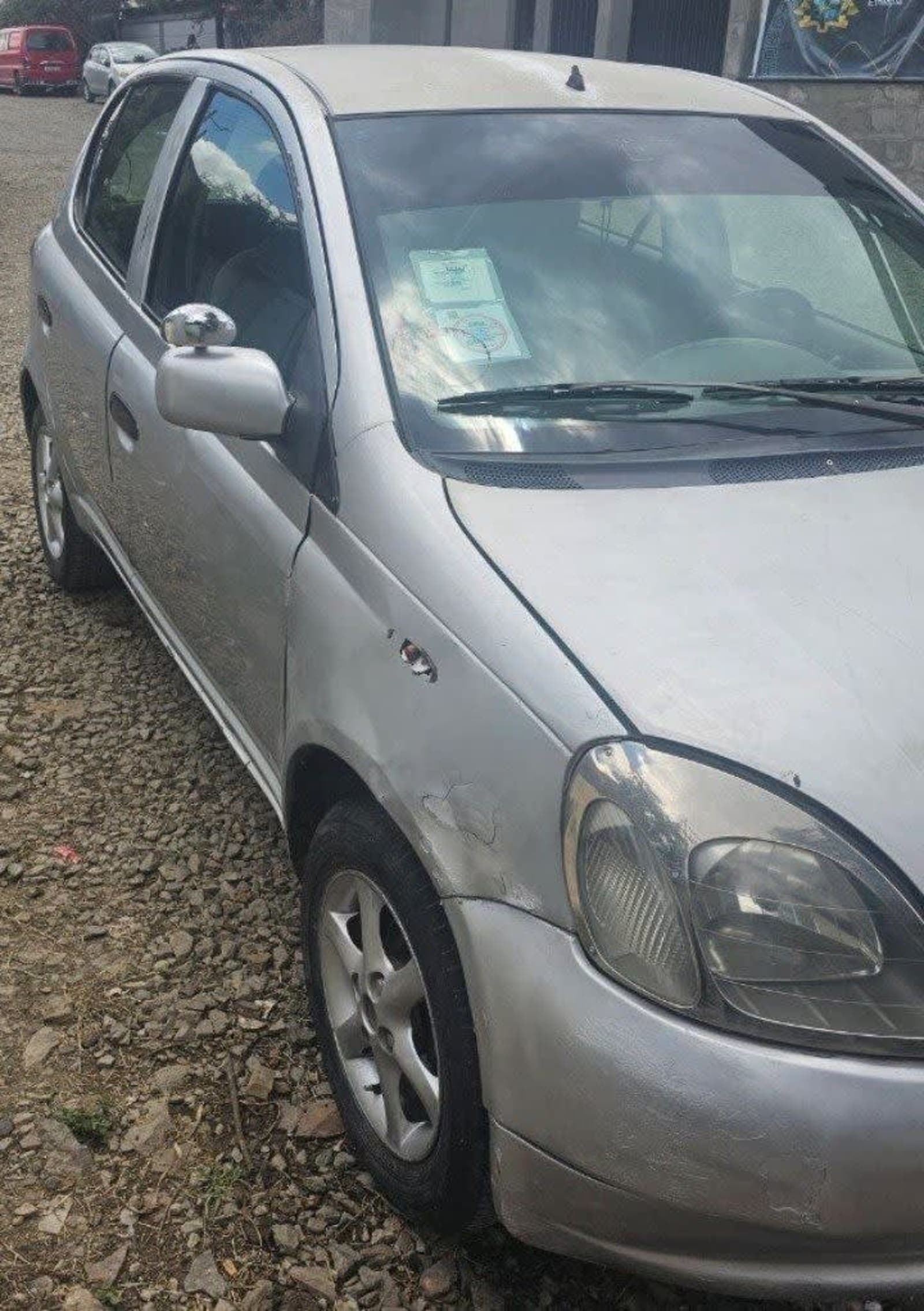 2001 Toyota Vitz