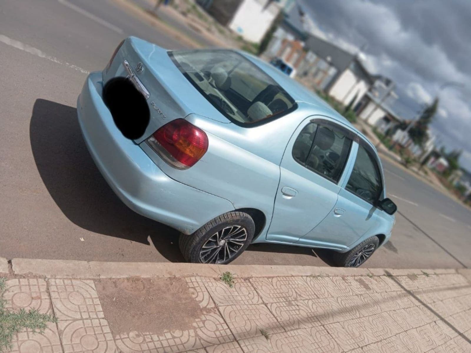 2005 Toyota Platz — photo 3