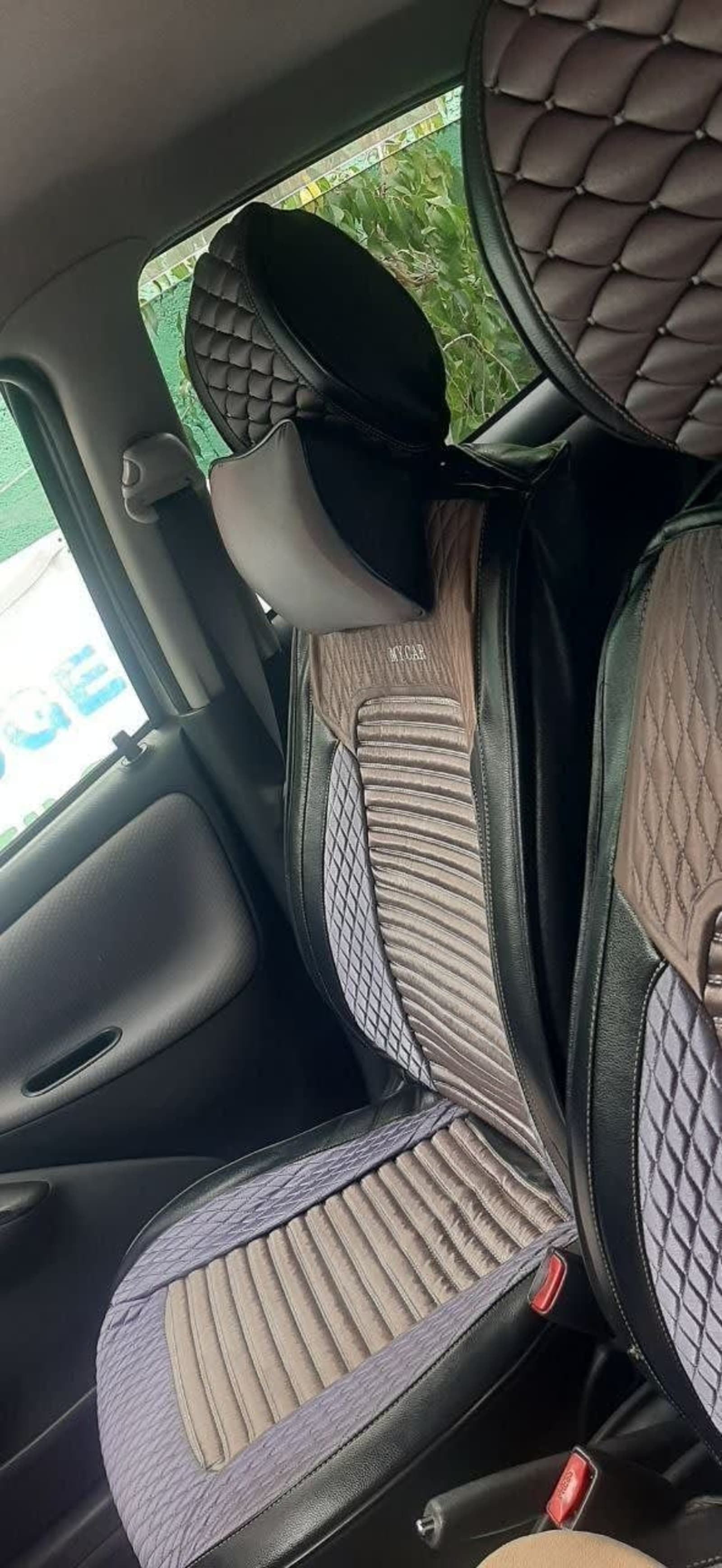 2004 TOYOTA VITZ — photo 3