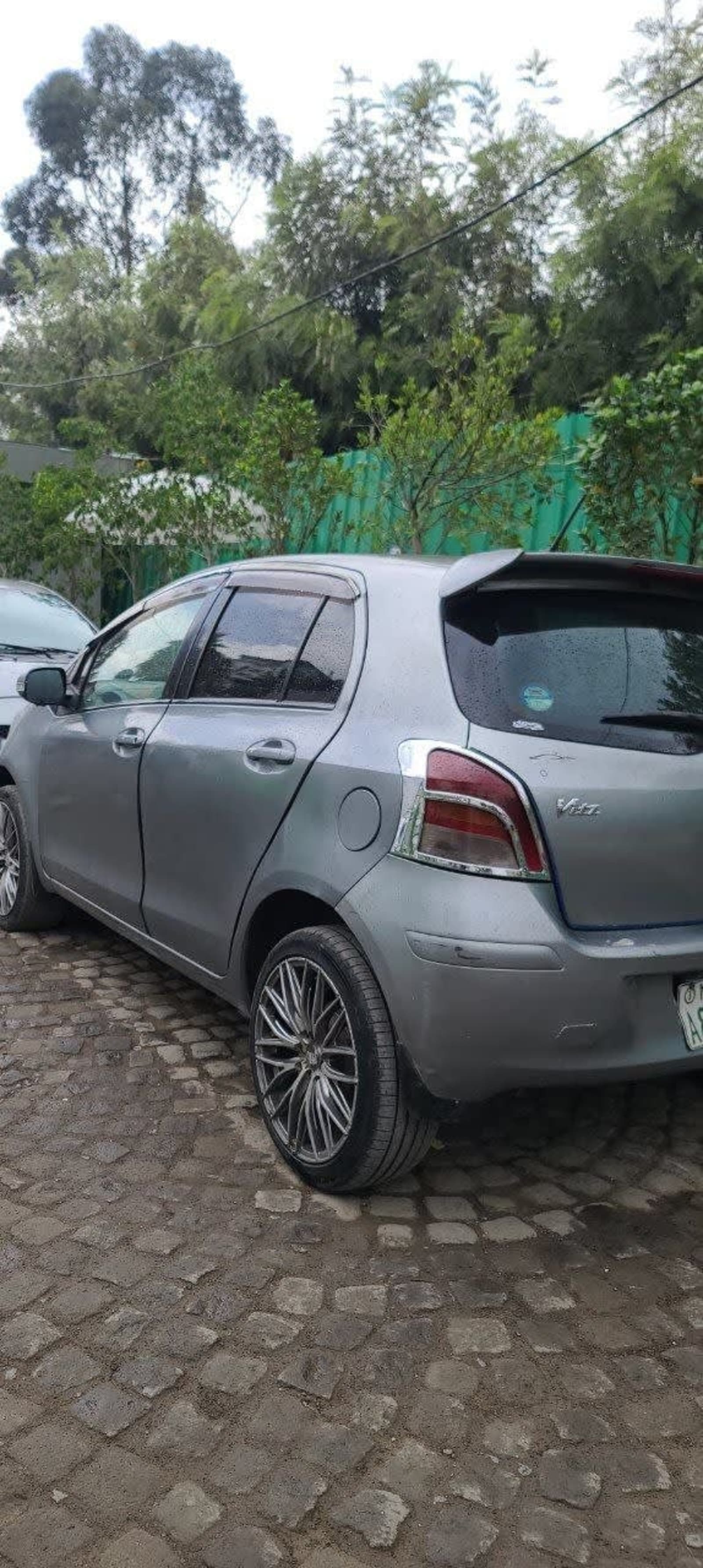 2008 Toyota Yaris Compact — photo 3