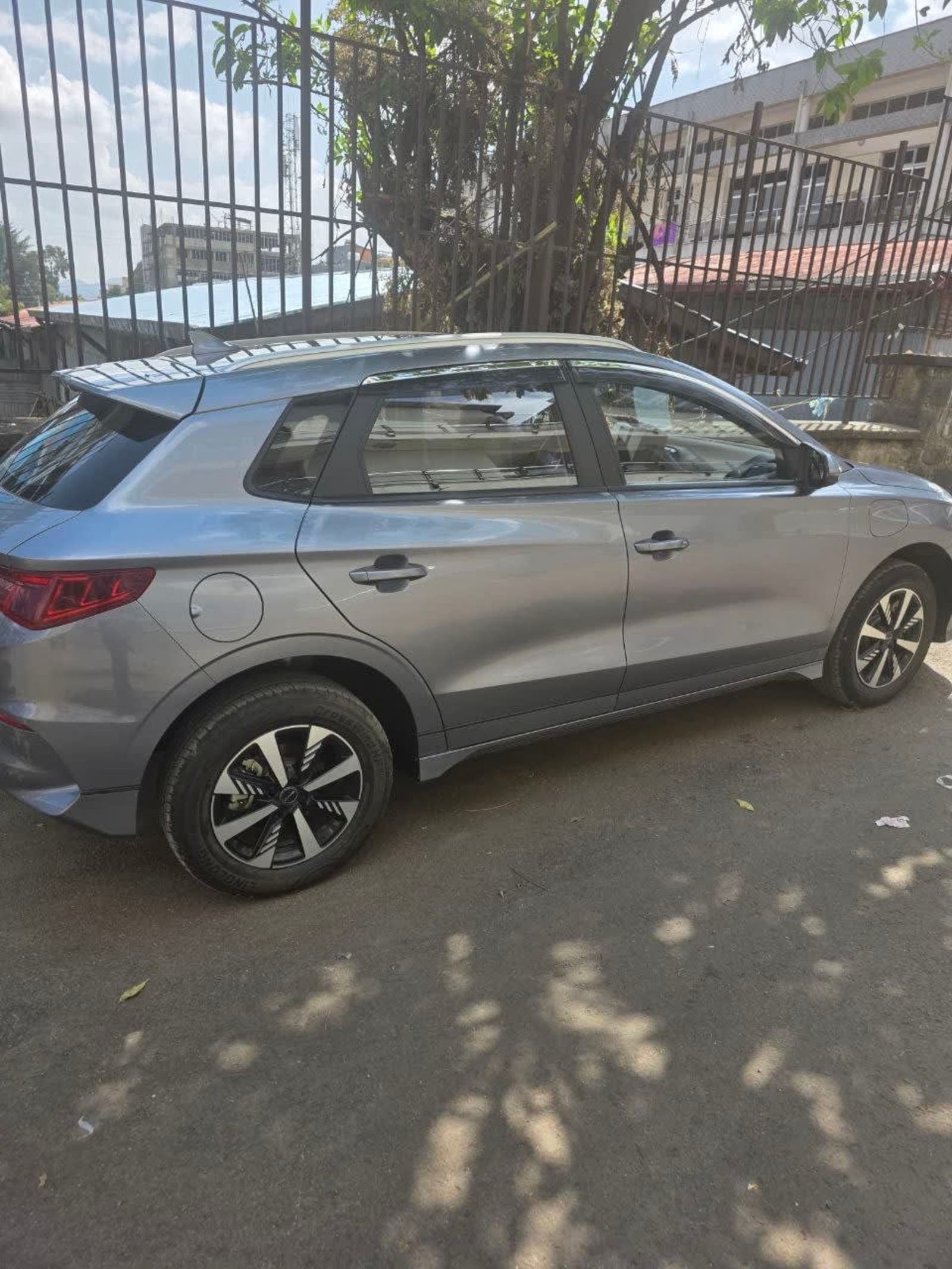 2024 BYD e2 — photo 2