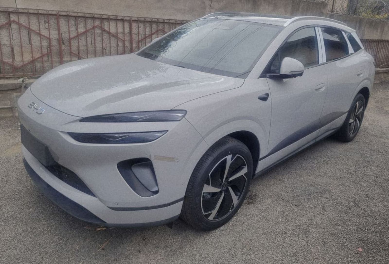 2025 BYD Sealion 06 EV — photo 6